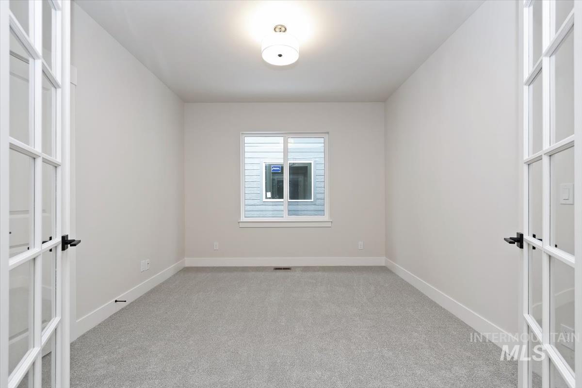 10869 W Barnbougle ln, Kuna, Idaho 83634-0000, 3 Bedrooms, 2 Bathrooms, Residential For Sale, Price $624,880,MLS 98971838