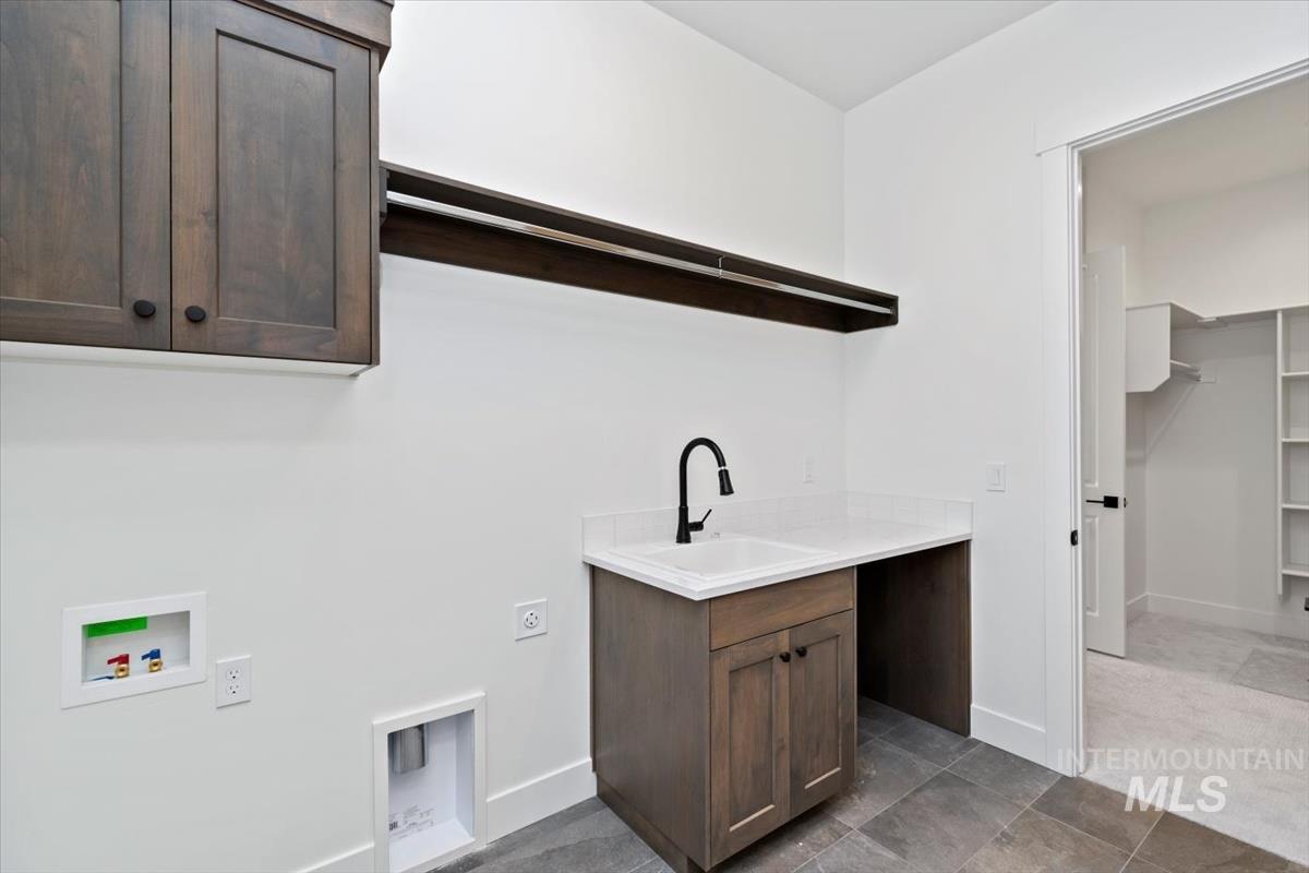 10869 W Barnbougle ln, Kuna, Idaho 83634-0000, 3 Bedrooms, 2 Bathrooms, Residential For Sale, Price $624,880,MLS 98971838