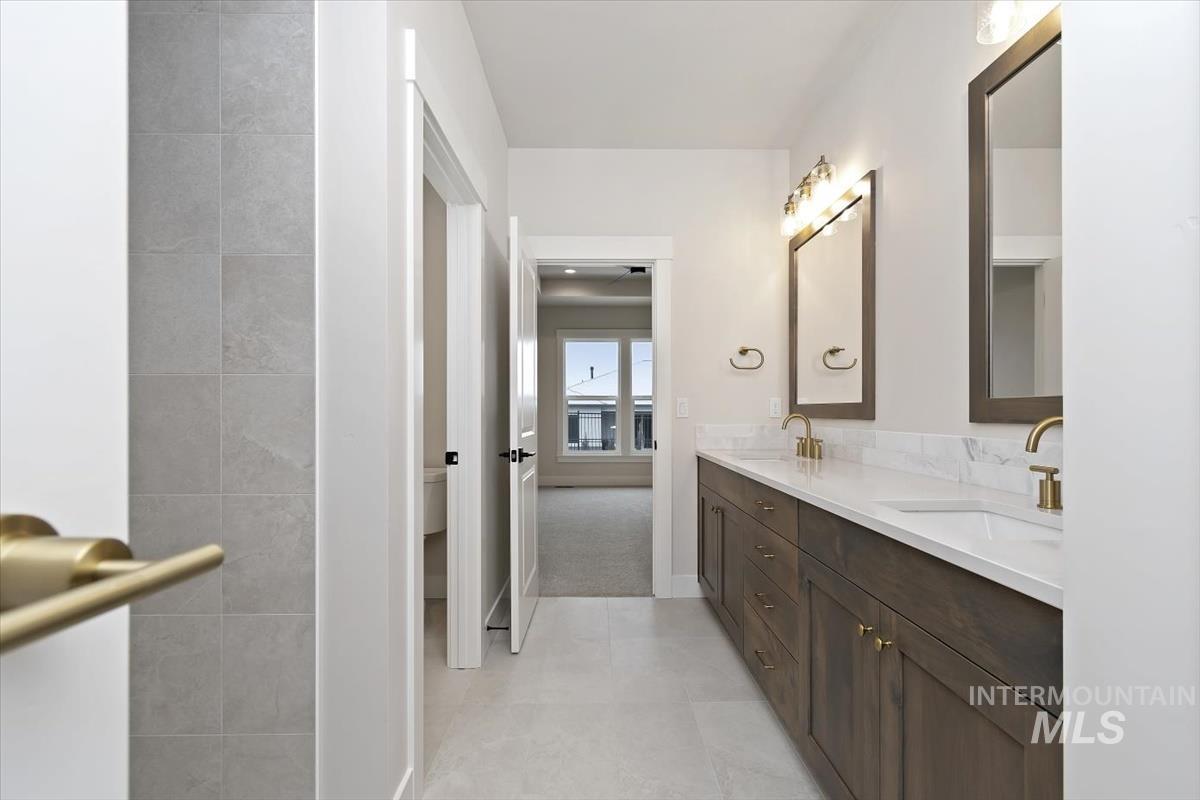 10869 W Barnbougle ln, Kuna, Idaho 83634-0000, 4 Bedrooms, 2 Bathrooms, Residential For Sale, Price $624,880,MLS 98971838