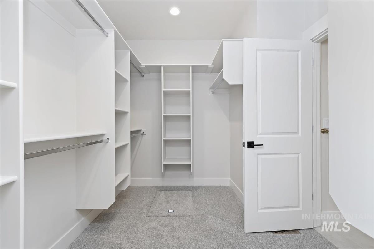 10869 W Barnbougle ln, Kuna, Idaho 83634-0000, 3 Bedrooms, 2 Bathrooms, Residential For Sale, Price $624,880,MLS 98971838