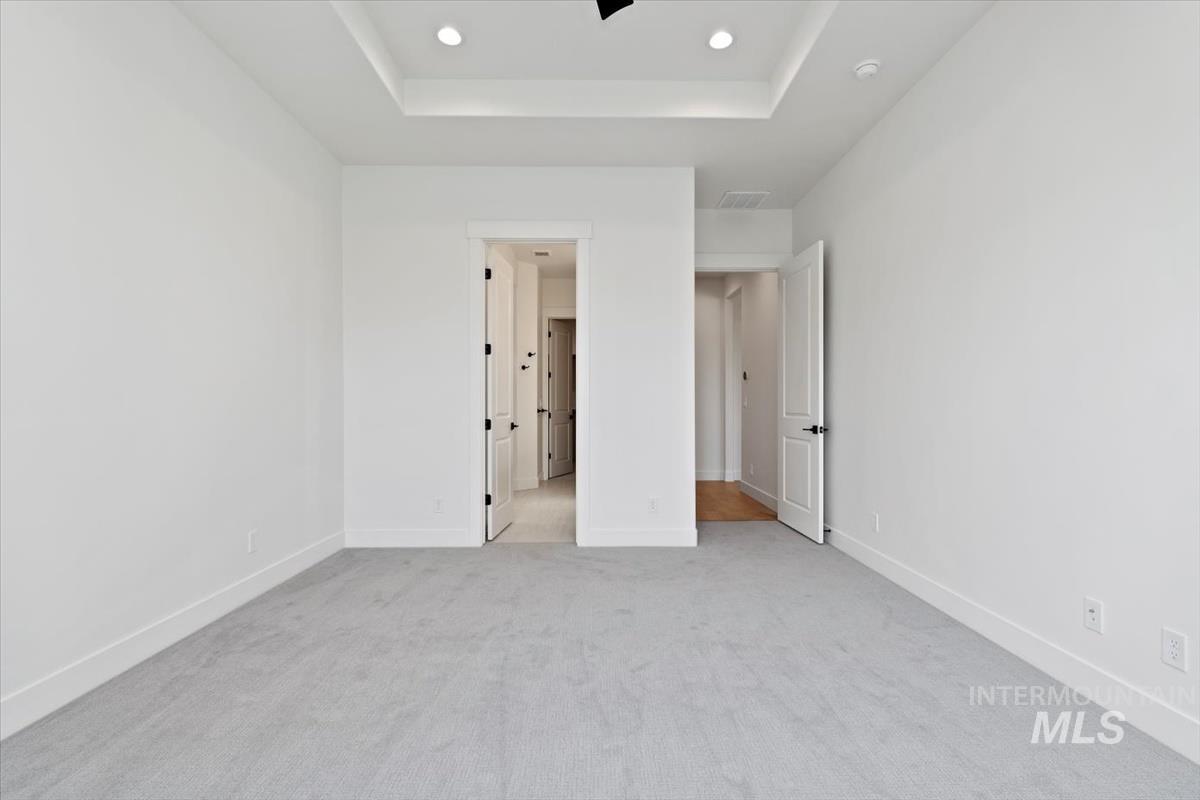 10869 W Barnbougle ln, Kuna, Idaho 83634-0000, 3 Bedrooms, 2 Bathrooms, Residential For Sale, Price $624,880,MLS 98971838