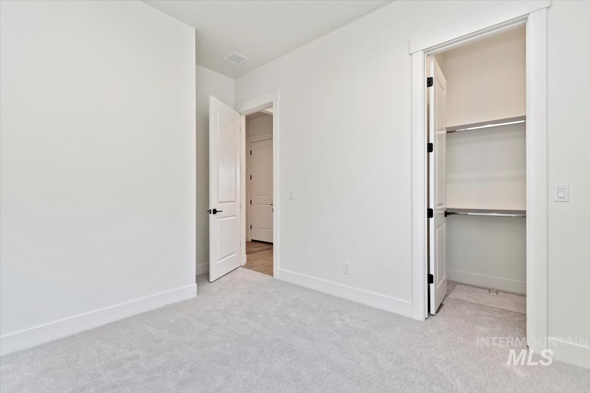 10869 W Barnbougle ln, Kuna, Idaho 83634-0000, 3 Bedrooms, 2 Bathrooms, Residential For Sale, Price $624,880,MLS 98971838