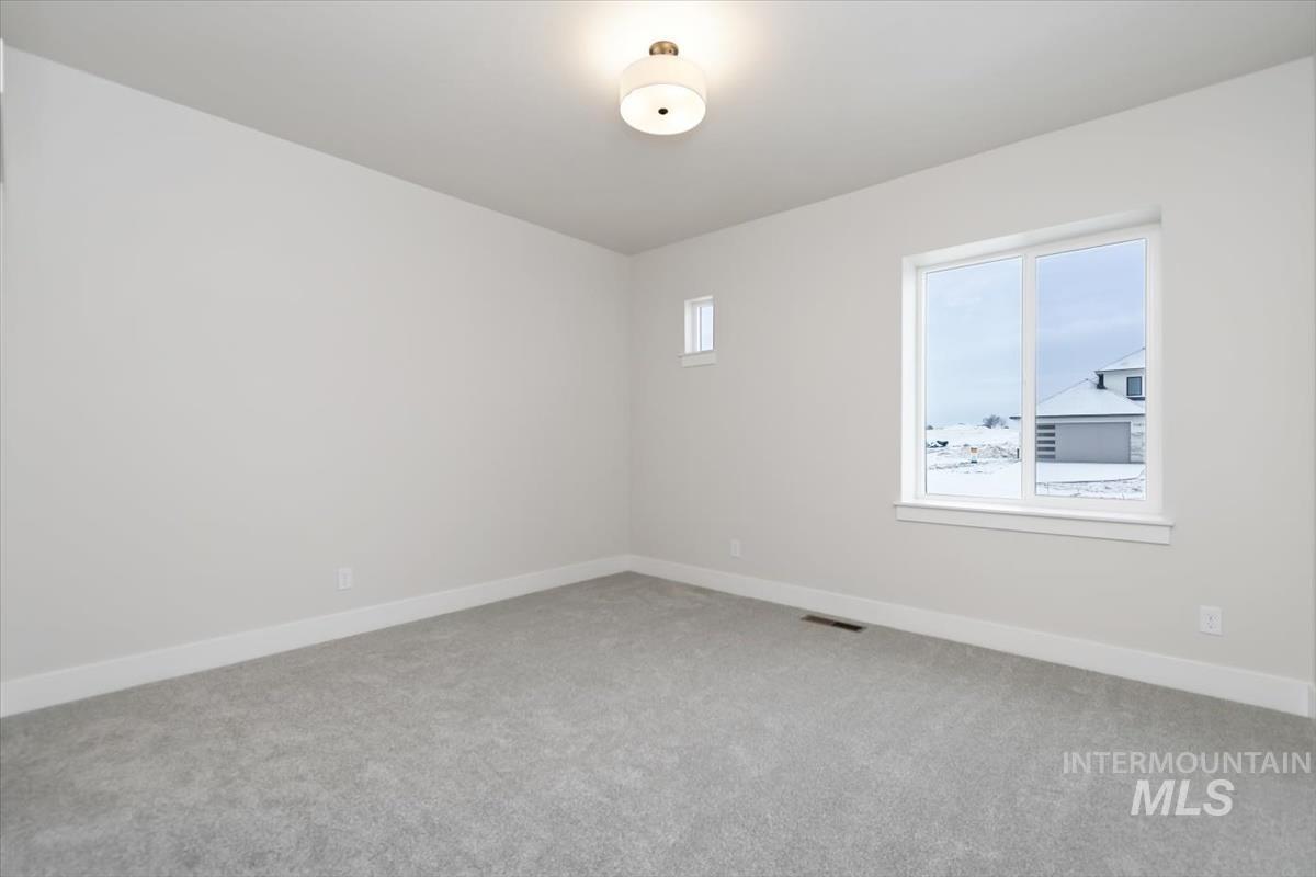 10869 W Barnbougle ln, Kuna, Idaho 83634-0000, 4 Bedrooms, 2 Bathrooms, Residential For Sale, Price $624,880,MLS 98971838