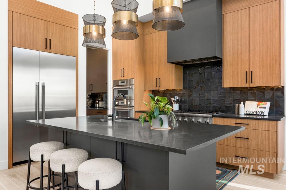 2142 E Granite Cove Ln, Eagle, Idaho 83616, 3 Bedrooms, 2 Bathrooms, Residential For Sale, Price $948,000,MLS 98971842