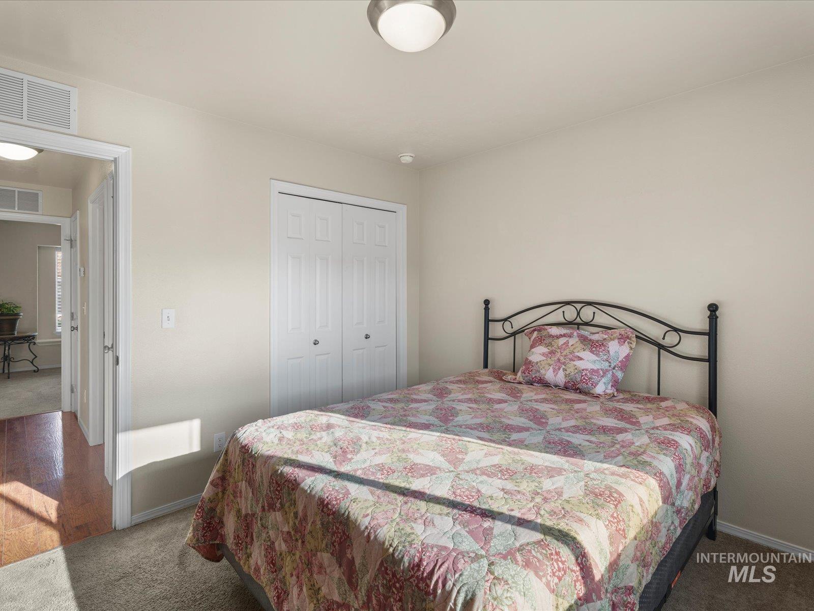 10651 Pipevine Dr., Nampa, Idaho 83687, 3 Bedrooms, 2 Bathrooms, Residential For Sale, Price $360,000,MLS 98971845