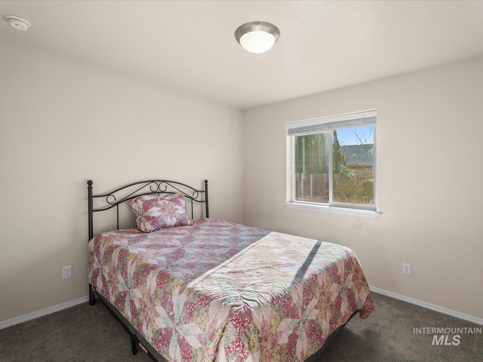 10651 Pipevine Dr., Nampa, Idaho 83687, 3 Bedrooms, 2 Bathrooms, Residential For Sale, Price $365,000,MLS 98971845