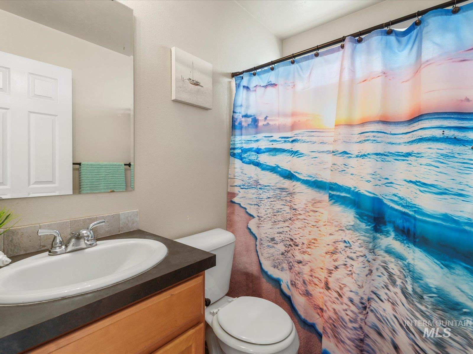 10651 Pipevine Dr., Nampa, Idaho 83687, 3 Bedrooms, 2 Bathrooms, Residential For Sale, Price $365,000,MLS 98971845