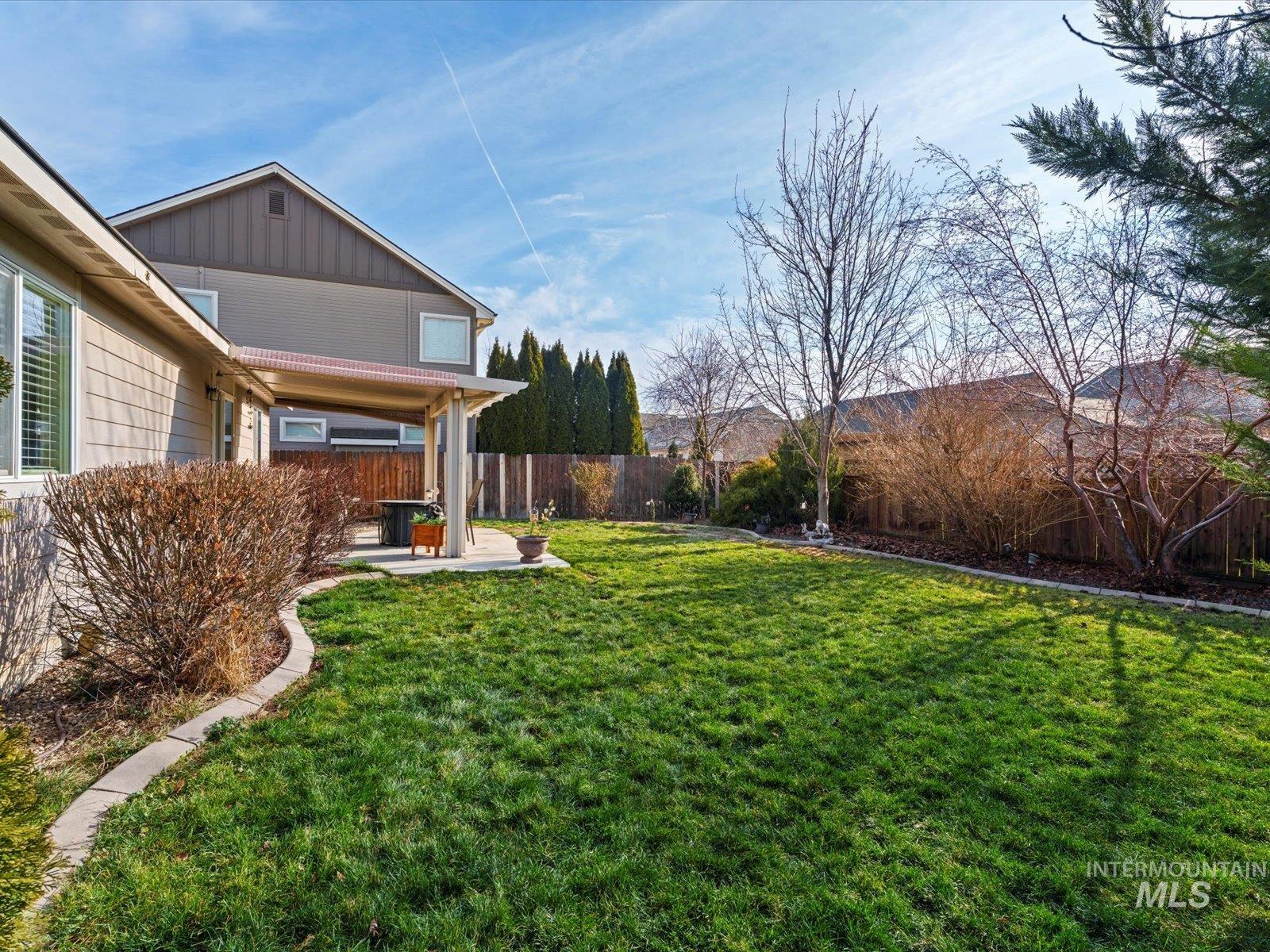 10651 Pipevine Dr., Nampa, Idaho 83687, 3 Bedrooms, 2 Bathrooms, Residential For Sale, Price $360,000,MLS 98971845