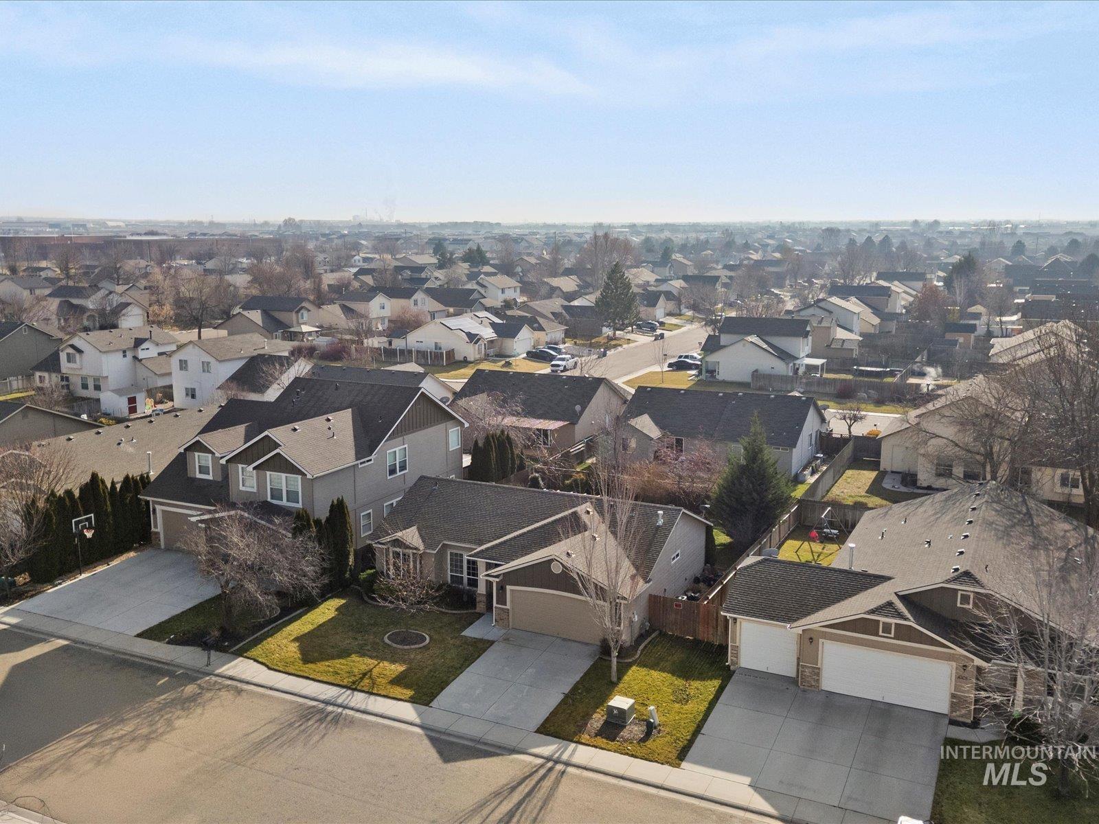 10651 Pipevine Dr., Nampa, Idaho 83687, 3 Bedrooms, 2 Bathrooms, Residential For Sale, Price $360,000,MLS 98971845