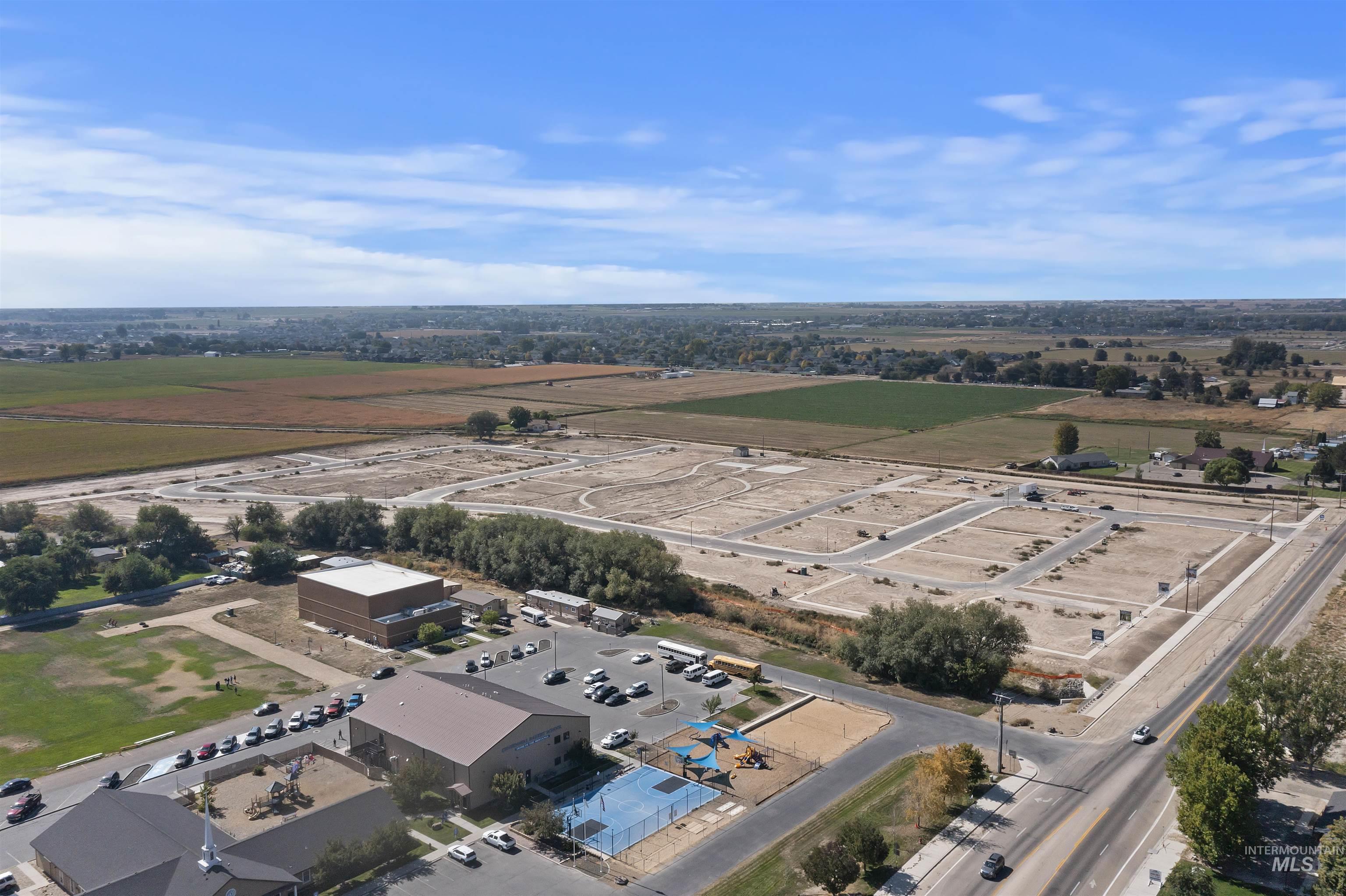 4211 Tropic Way, Caldwell, Idaho 83607, 3 Bedrooms, 2 Bathrooms, Residential For Sale, Price $454,880,MLS 98971846