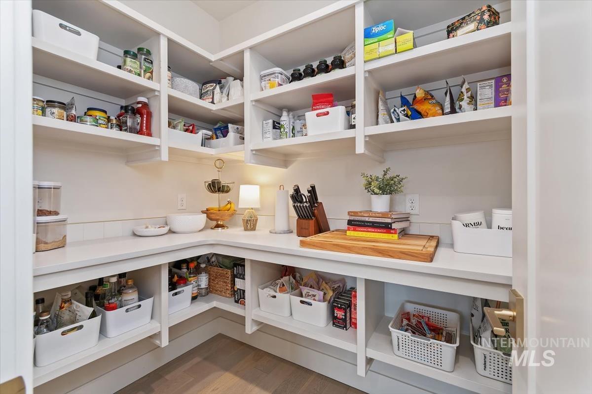 2500 N Annadale Ave, Eagle, Idaho 83616-2315, 4 Bedrooms, 3.5 Bathrooms, Residential For Sale, Price $1,149,000,MLS 98971848