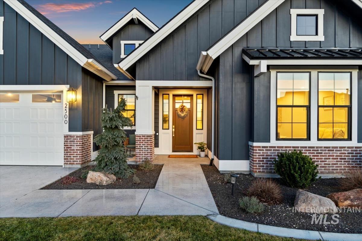 2500 N Annadale Ave, Eagle, Idaho 83616-2315, 4 Bedrooms, 3.5 Bathrooms, Residential For Sale, Price $1,149,000,MLS 98971848