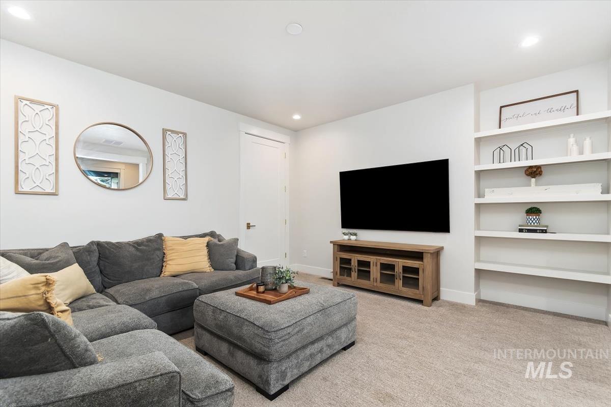 2500 N Annadale Ave, Eagle, Idaho 83616-2315, 4 Bedrooms, 3.5 Bathrooms, Residential For Sale, Price $1,149,000,MLS 98971848