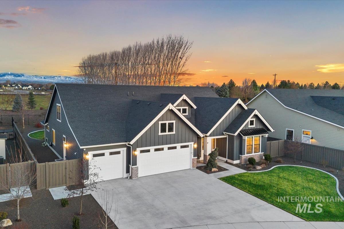 2500 N Annadale Ave, Eagle, Idaho 83616-2315, 4 Bedrooms, 3.5 Bathrooms, Residential For Sale, Price $1,149,000,MLS 98971848