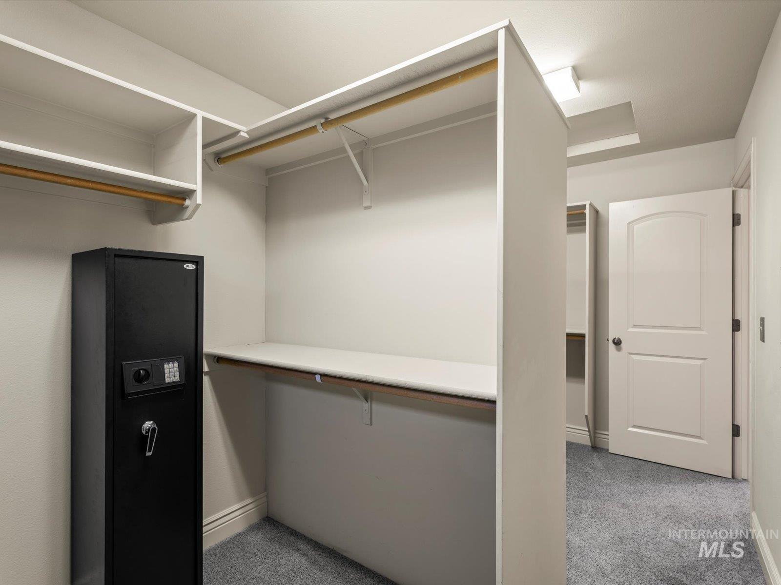 76 S Grandean Way, Eagle, Idaho 83616, 3 Bedrooms, 2.5 Bathrooms, Residential For Sale, Price $579,900,MLS 98971849