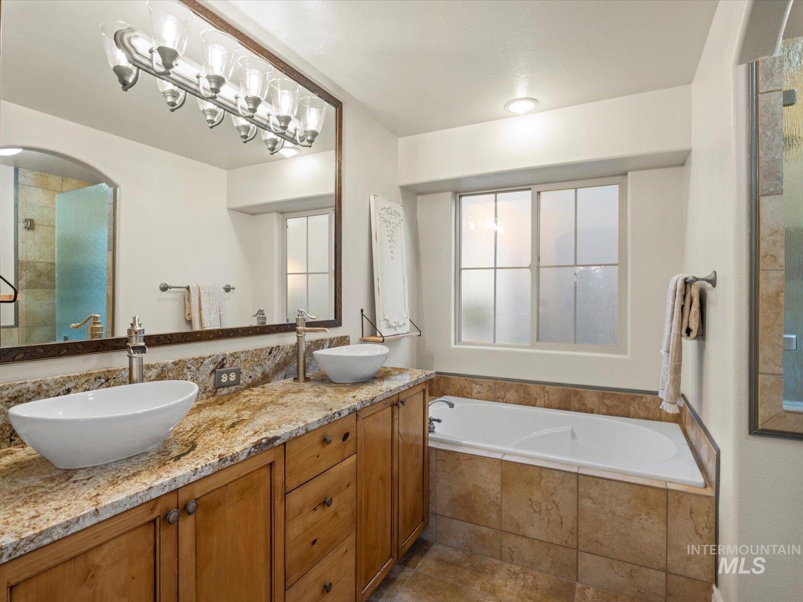 76 S Grandean Way, Eagle, Idaho 83616, 3 Bedrooms, 2.5 Bathrooms, Residential For Sale, Price $579,900,MLS 98971849