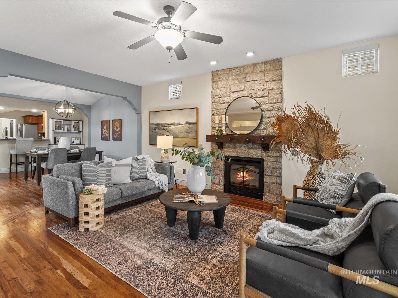 76 S Grandean Way, Eagle, Idaho 83616, 3 Bedrooms, 2.5 Bathrooms, Residential For Sale, Price $579,900,MLS 98971849