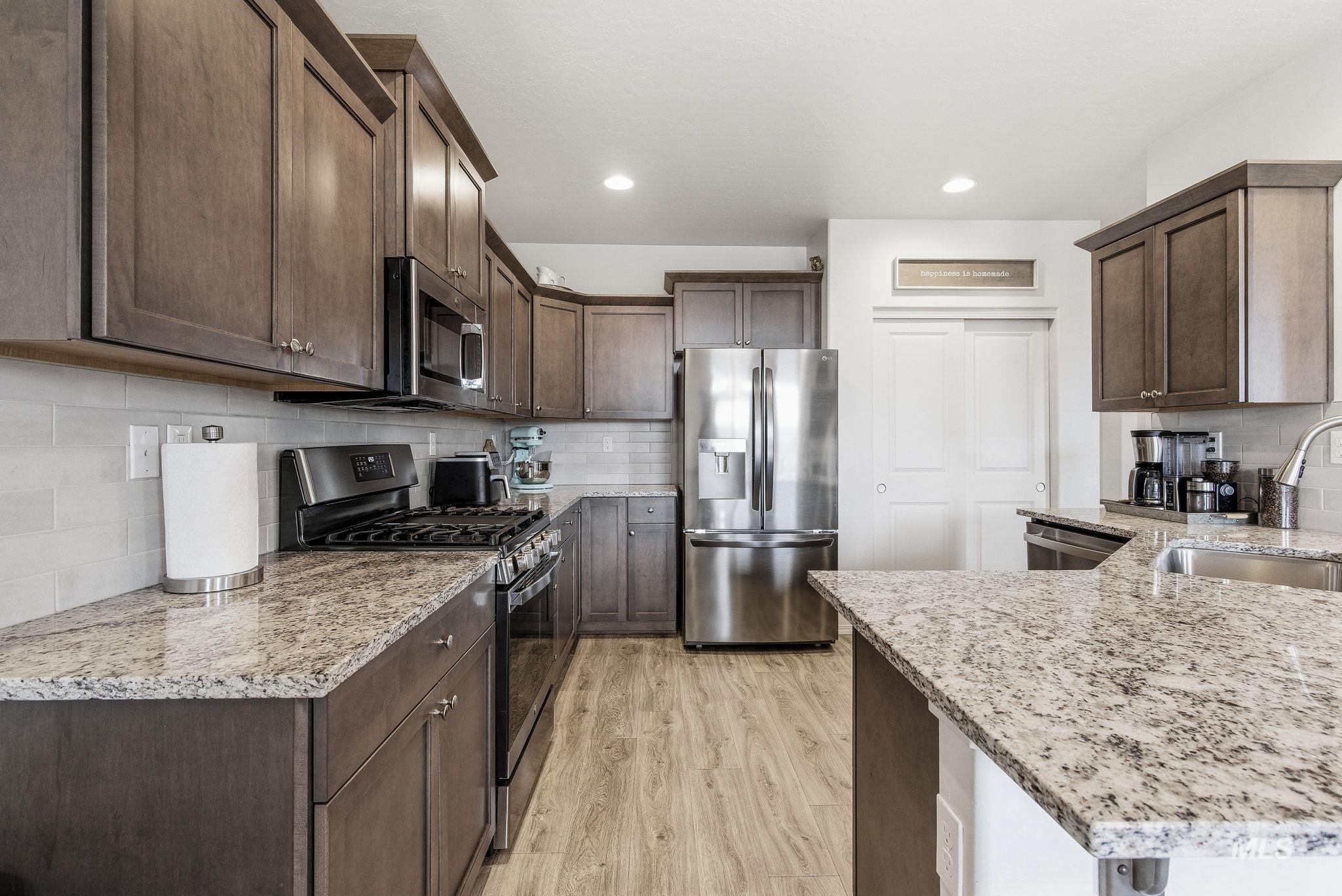 14627 Gresham, Caldwell, Idaho 83607, 3 Bedrooms, 2 Bathrooms, Residential For Sale, Price $395,000,MLS 98971850