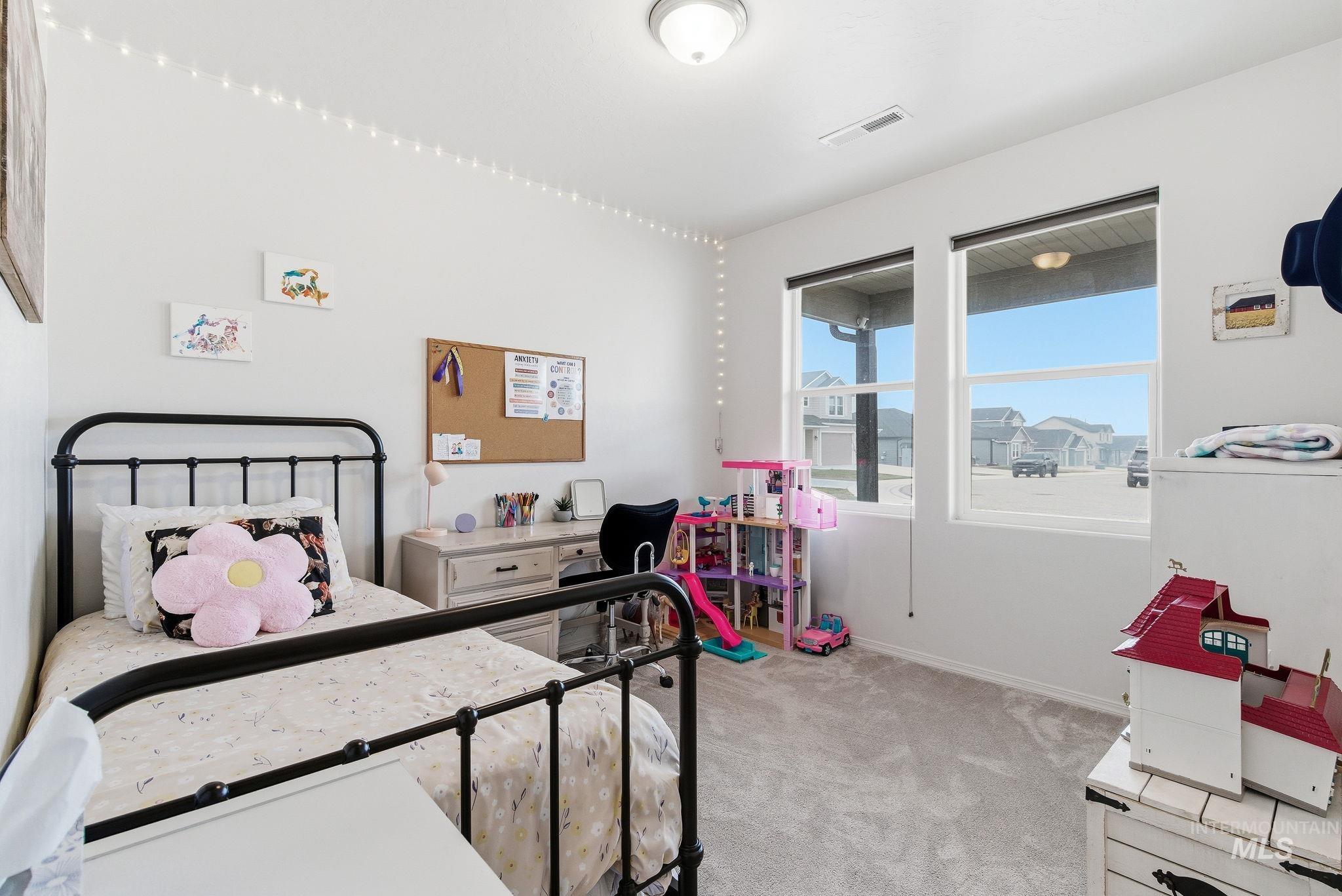 14627 Gresham, Caldwell, Idaho 83607, 3 Bedrooms, 2 Bathrooms, Residential For Sale, Price $395,000,MLS 98971850