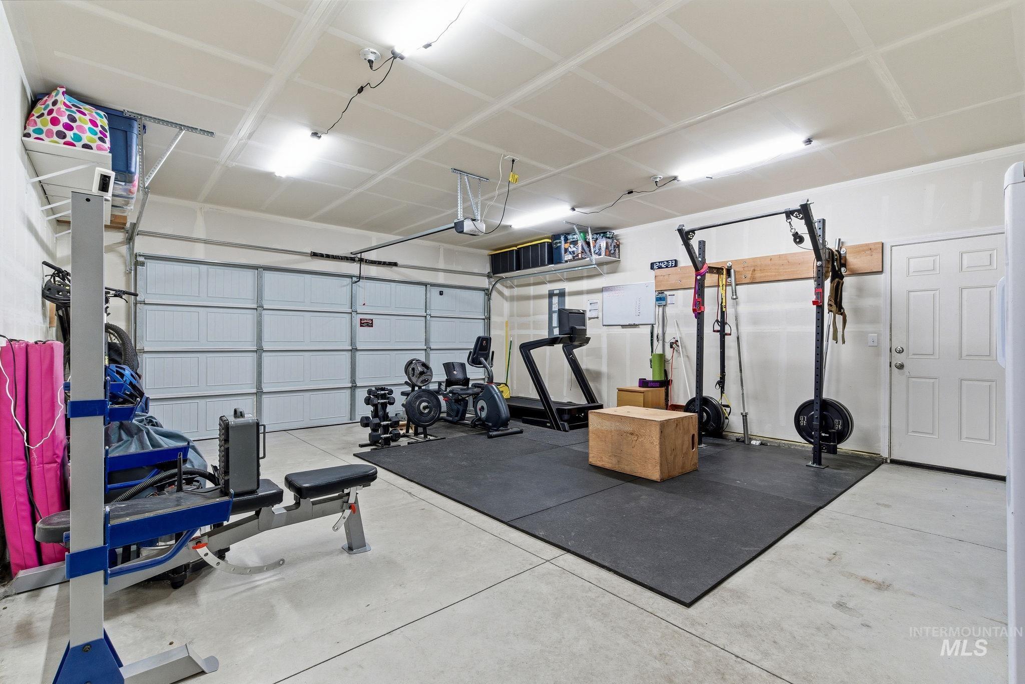 14627 Gresham, Caldwell, Idaho 83607, 3 Bedrooms, 2 Bathrooms, Residential For Sale, Price $395,000,MLS 98971850