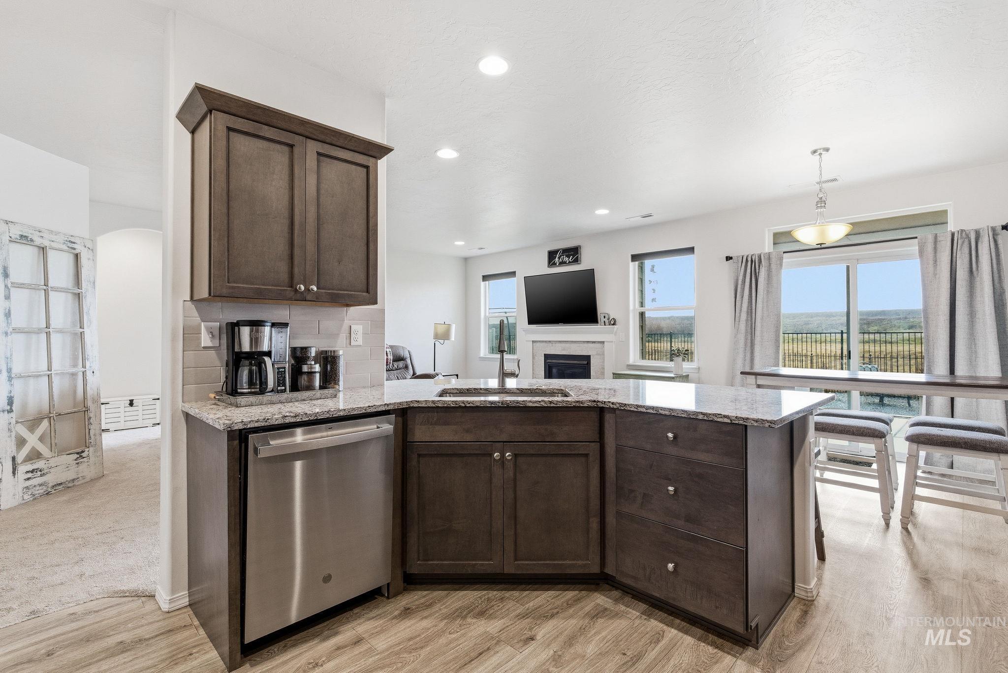 14627 Gresham, Caldwell, Idaho 83607, 3 Bedrooms, 2 Bathrooms, Residential For Sale, Price $395,000,MLS 98971850