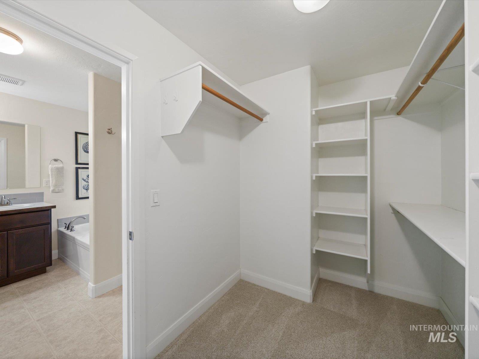 4902 W Torana St, Meridian, Idaho 83646, 3 Bedrooms, 2.5 Bathrooms, Residential For Sale, Price $534,000,MLS 98971853