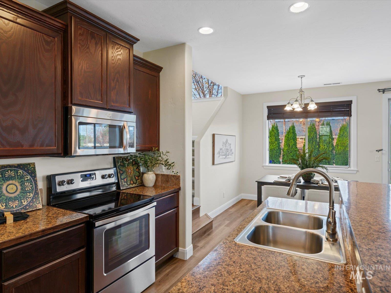 4902 W Torana St, Meridian, Idaho 83646, 3 Bedrooms, 2.5 Bathrooms, Residential For Sale, Price $534,000,MLS 98971853