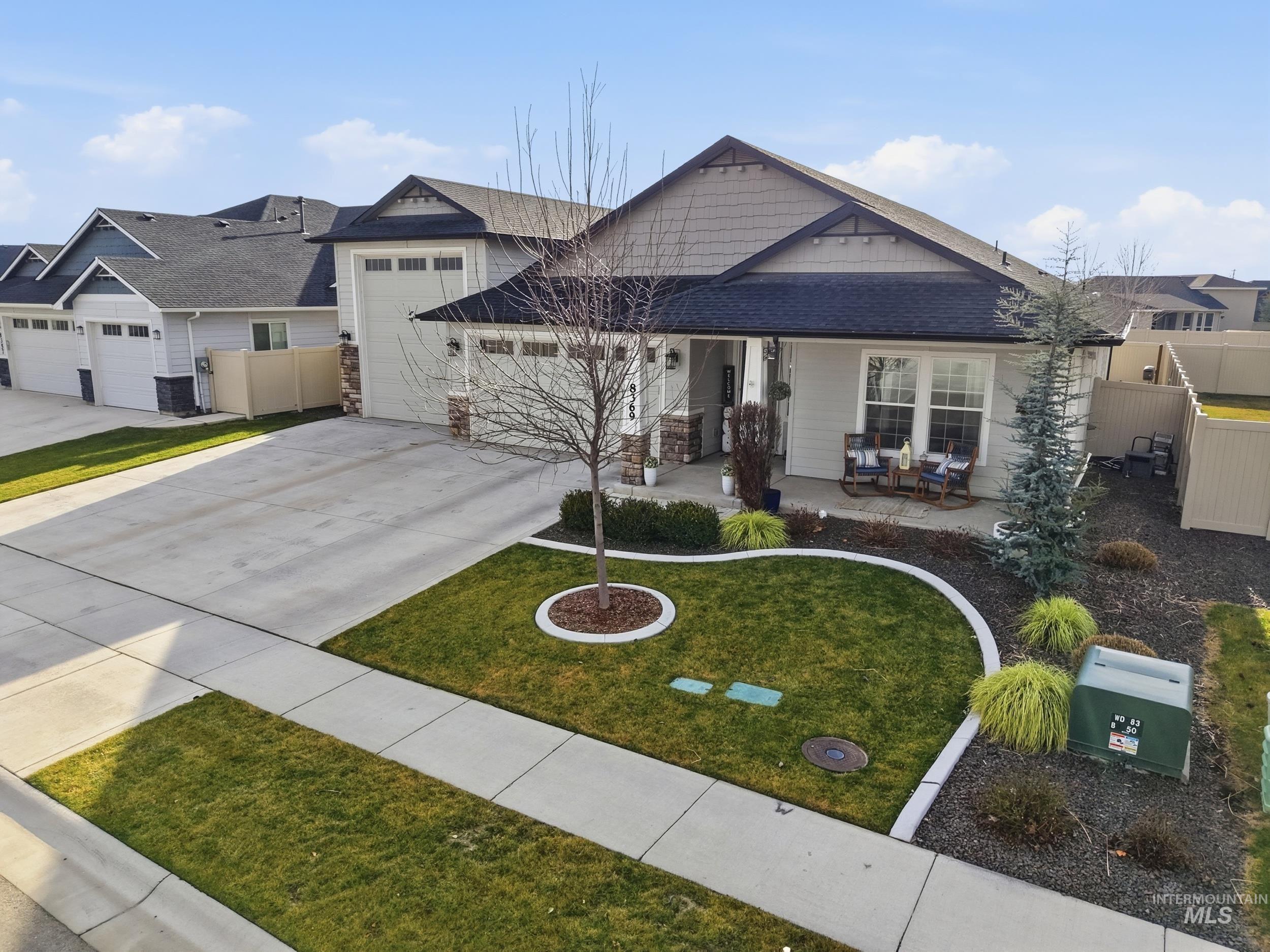 8369 E Sunray Dr, Nampa, Idaho 83687, 3 Bedrooms, 2 Bathrooms, Residential For Sale, Price $559,900,MLS 98971854