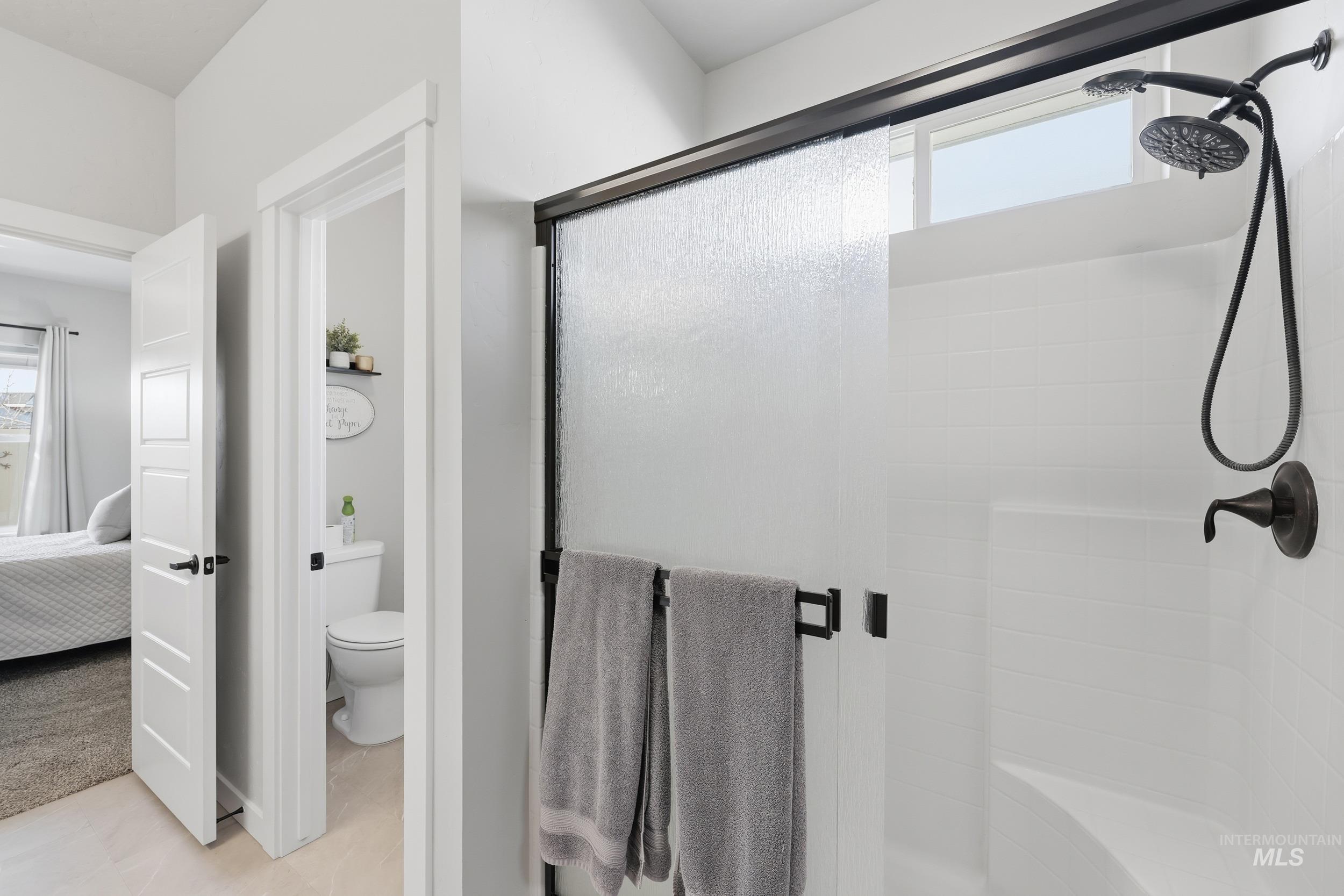 8369 E Sunray Dr, Nampa, Idaho 83687, 3 Bedrooms, 2 Bathrooms, Residential For Sale, Price $559,900,MLS 98971854