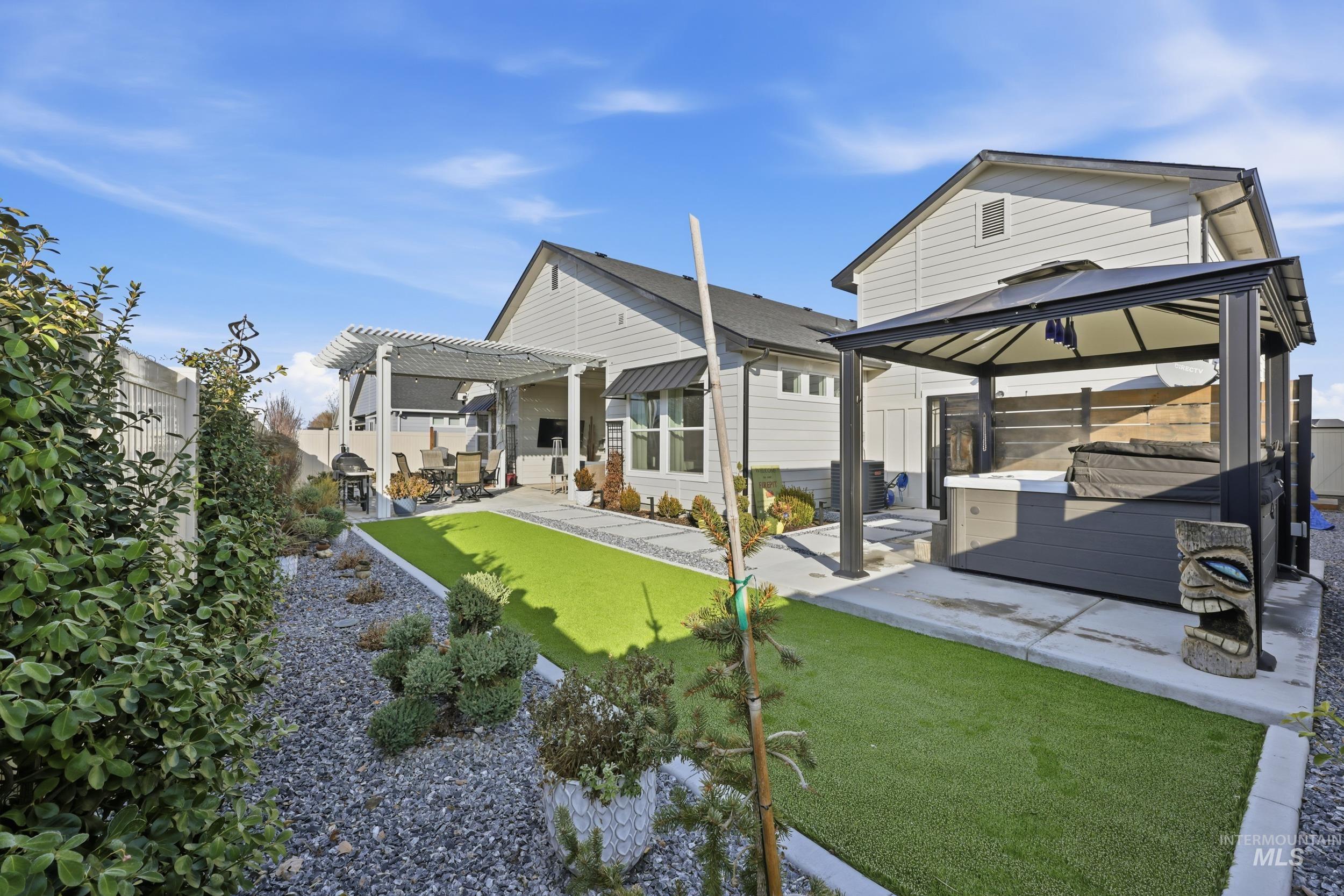 8369 E Sunray Dr, Nampa, Idaho 83687, 3 Bedrooms, 2 Bathrooms, Residential For Sale, Price $559,900,MLS 98971854