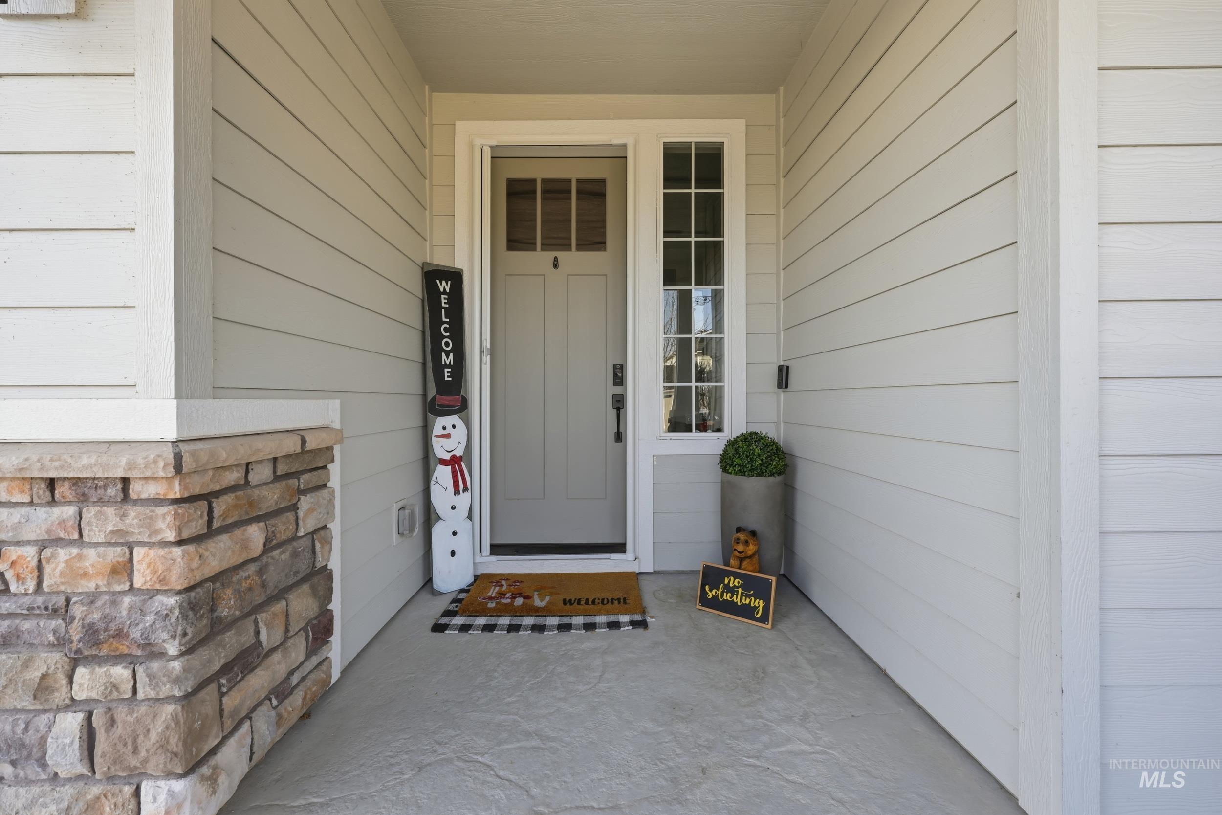 8369 E Sunray Dr, Nampa, Idaho 83687, 3 Bedrooms, 2 Bathrooms, Residential For Sale, Price $559,900,MLS 98971854