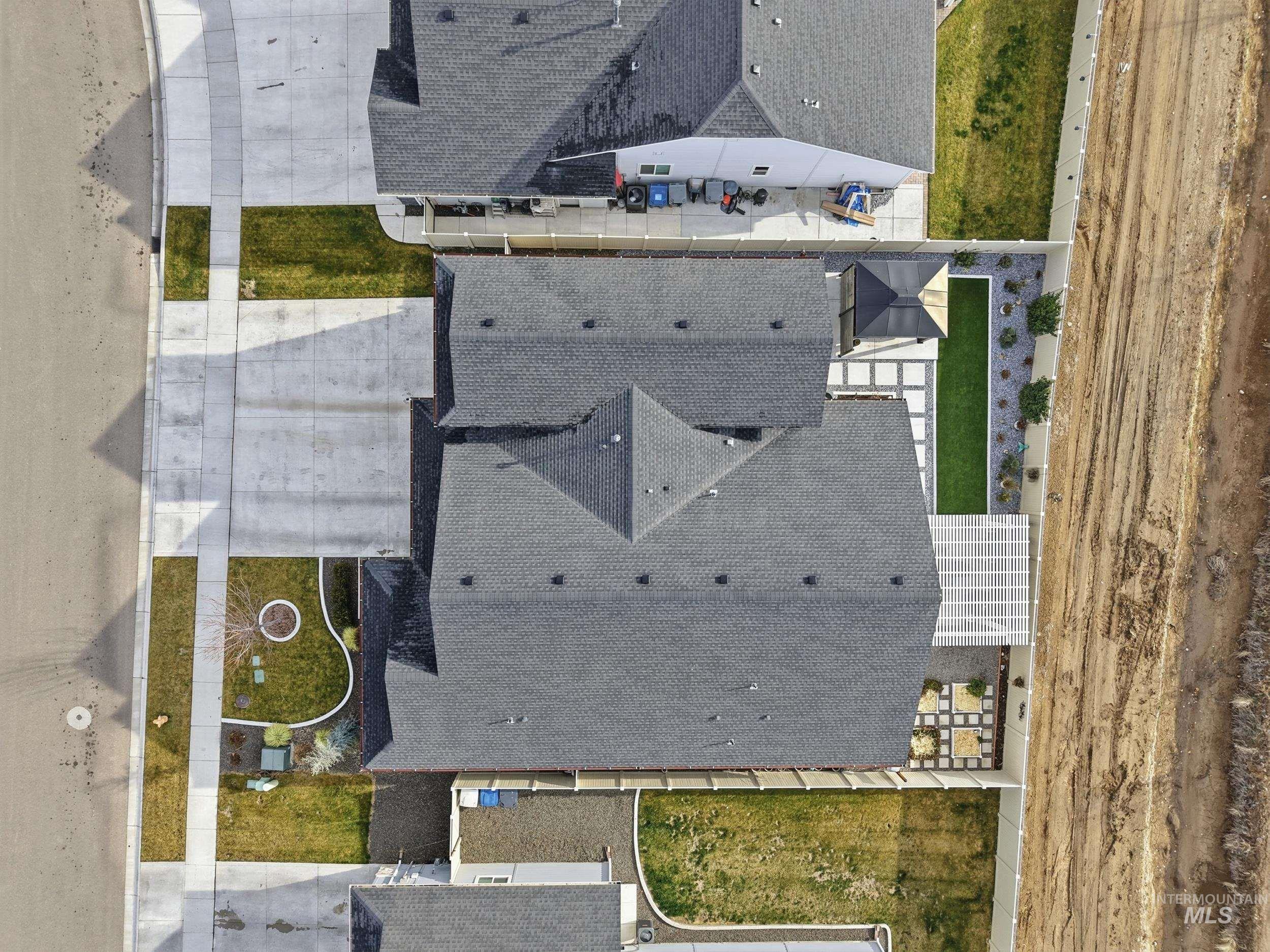 8369 E Sunray Dr, Nampa, Idaho 83687, 3 Bedrooms, 2 Bathrooms, Residential For Sale, Price $559,900,MLS 98971854