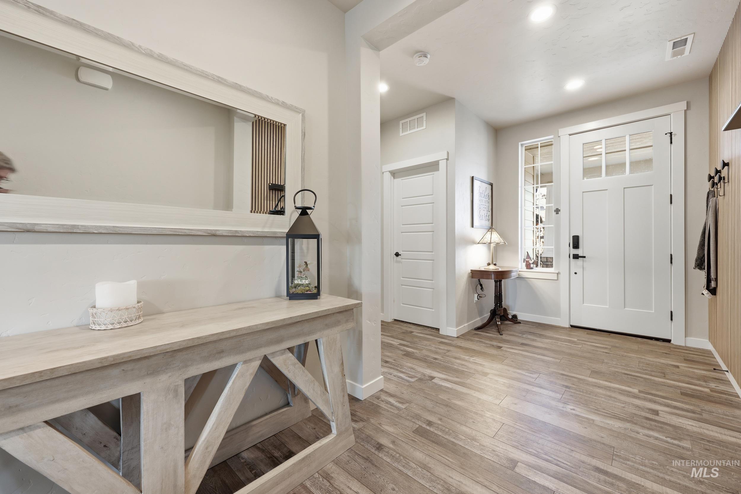 8369 E Sunray Dr, Nampa, Idaho 83687, 3 Bedrooms, 2 Bathrooms, Residential For Sale, Price $559,900,MLS 98971854