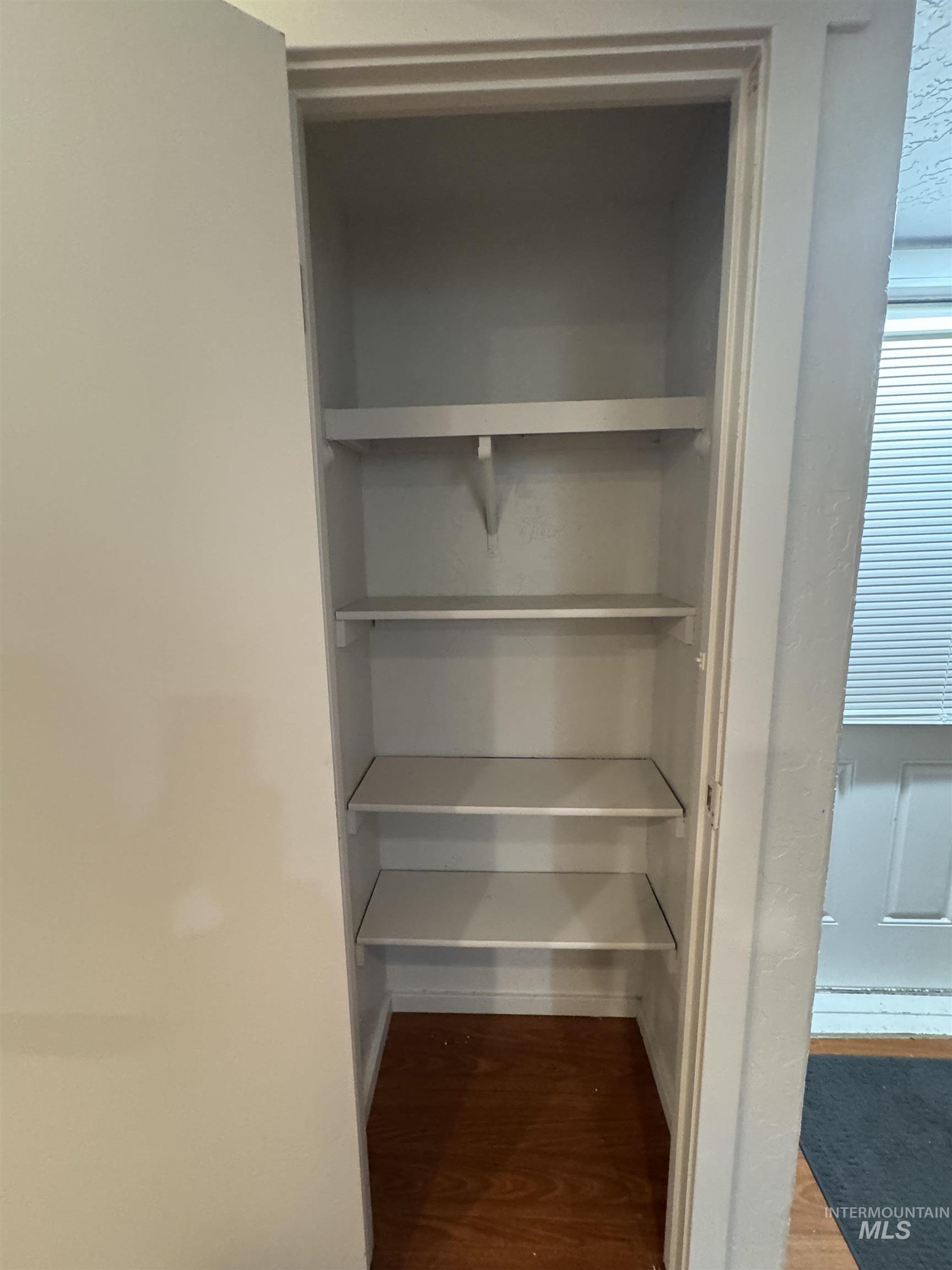 107 Lancelot Ct., Caldwell, Idaho 83605, 2 Bedrooms, 1 Bathroom, Residential For Sale, Price $80,000,MLS 98971856