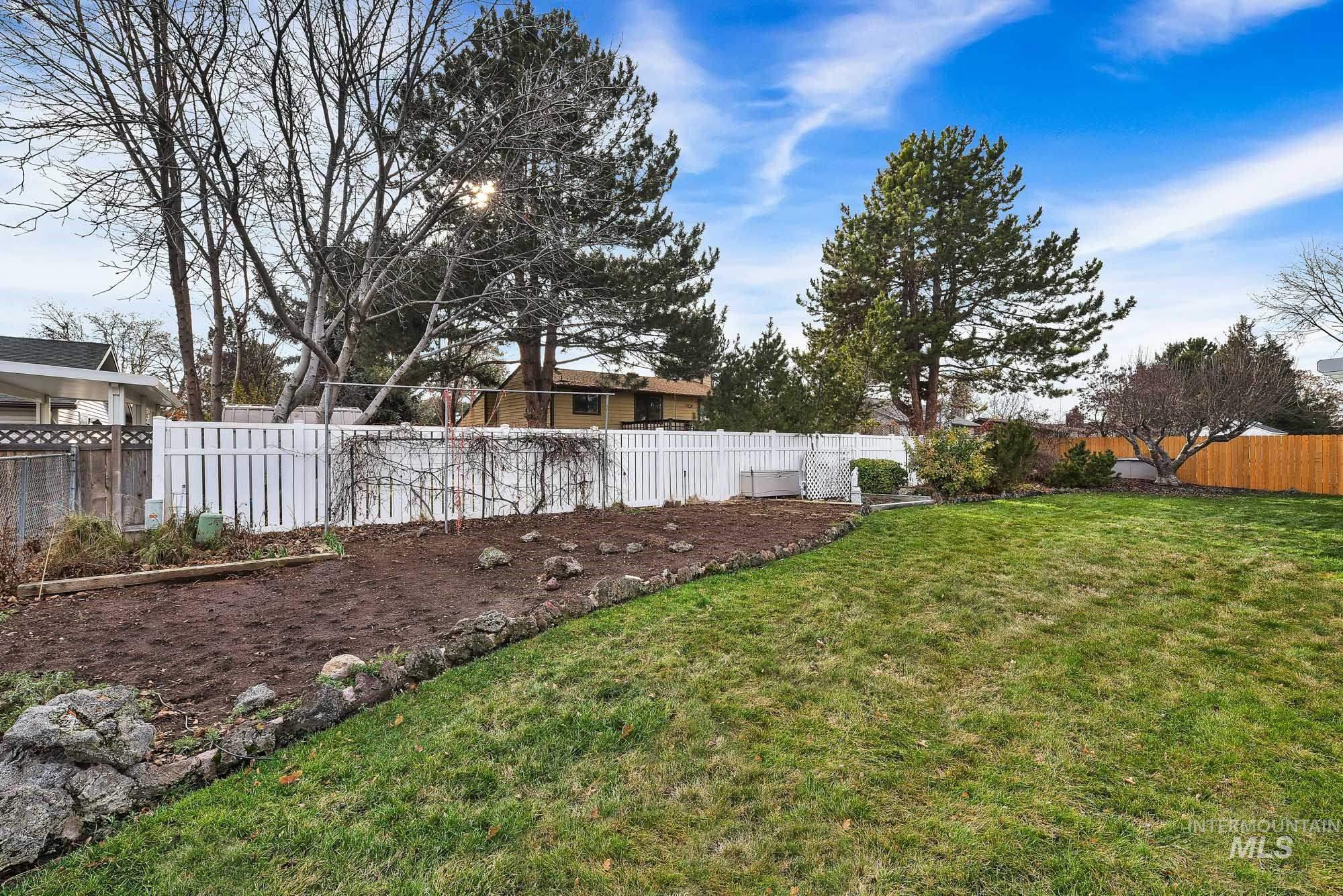 613 W Bridger Ave, Nampa, Idaho 83651, 4 Bedrooms, 2.5 Bathrooms, Residential For Sale, Price $429,900,MLS 98971862