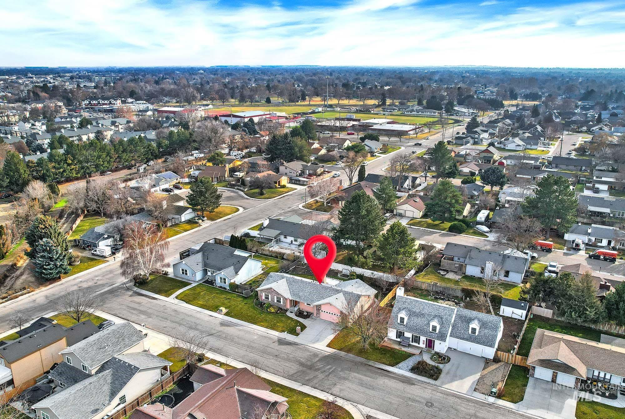 613 W Bridger Ave, Nampa, Idaho 83651, 4 Bedrooms, 2.5 Bathrooms, Residential For Sale, Price $429,900,MLS 98971862