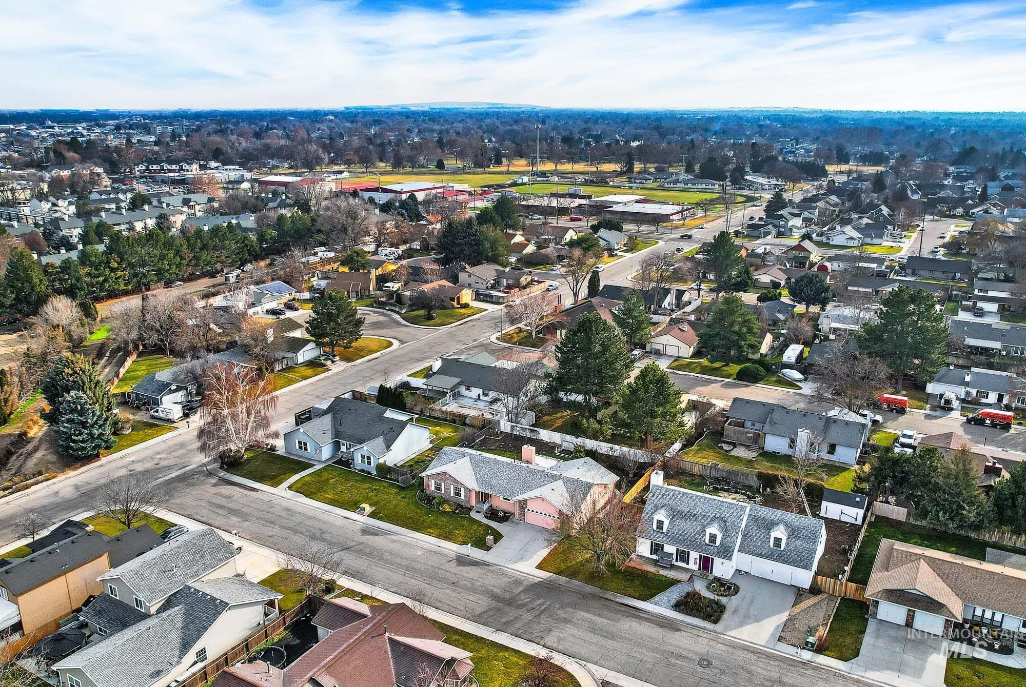 613 W Bridger Ave, Nampa, Idaho 83651, 4 Bedrooms, 2.5 Bathrooms, Residential For Sale, Price $429,900,MLS 98971862