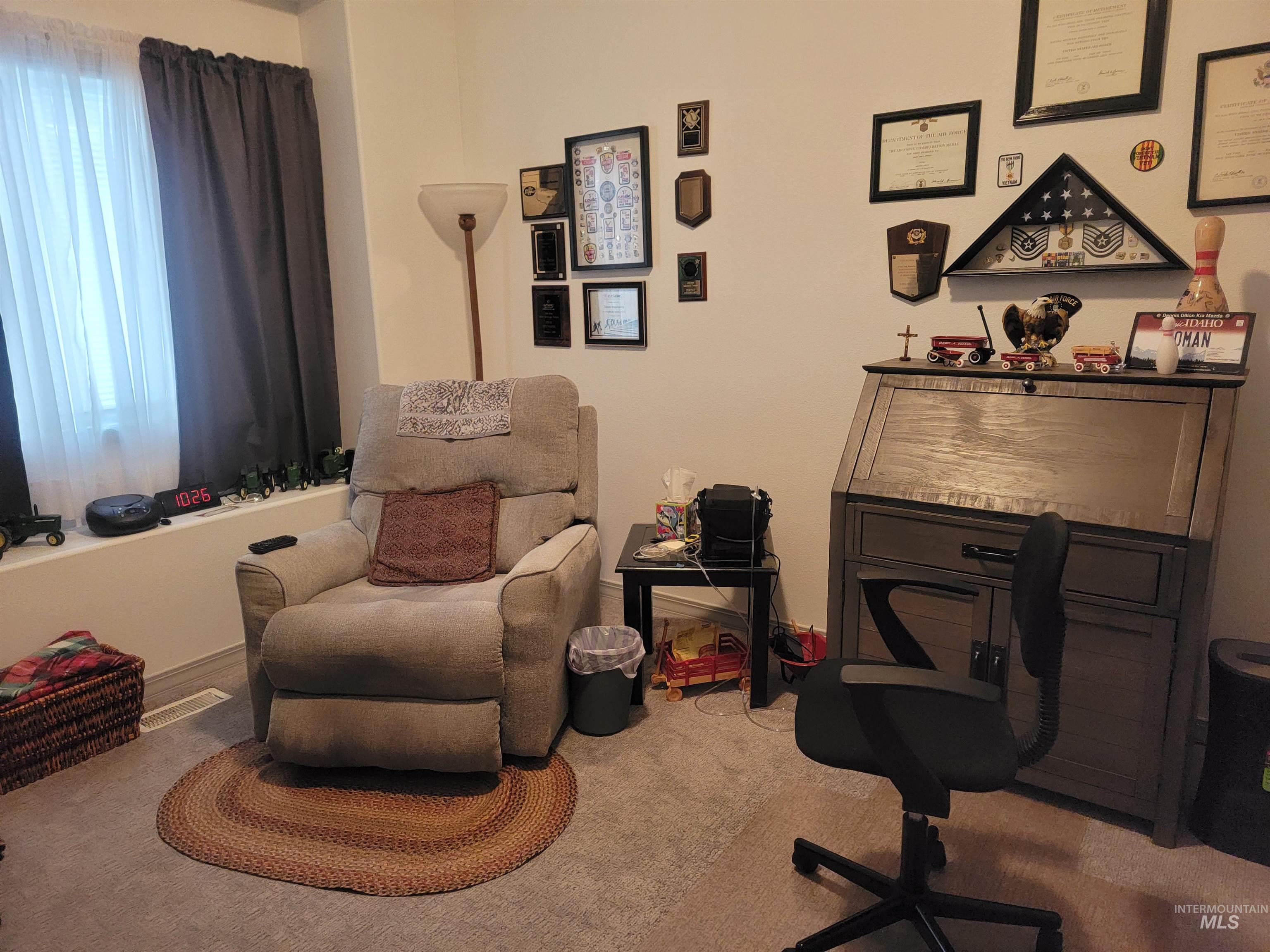 1638 W Raincrest Dr., Meridian, Idaho 83646, 3 Bedrooms, 2 Bathrooms, Residential For Sale, Price $399,900,MLS 98971866