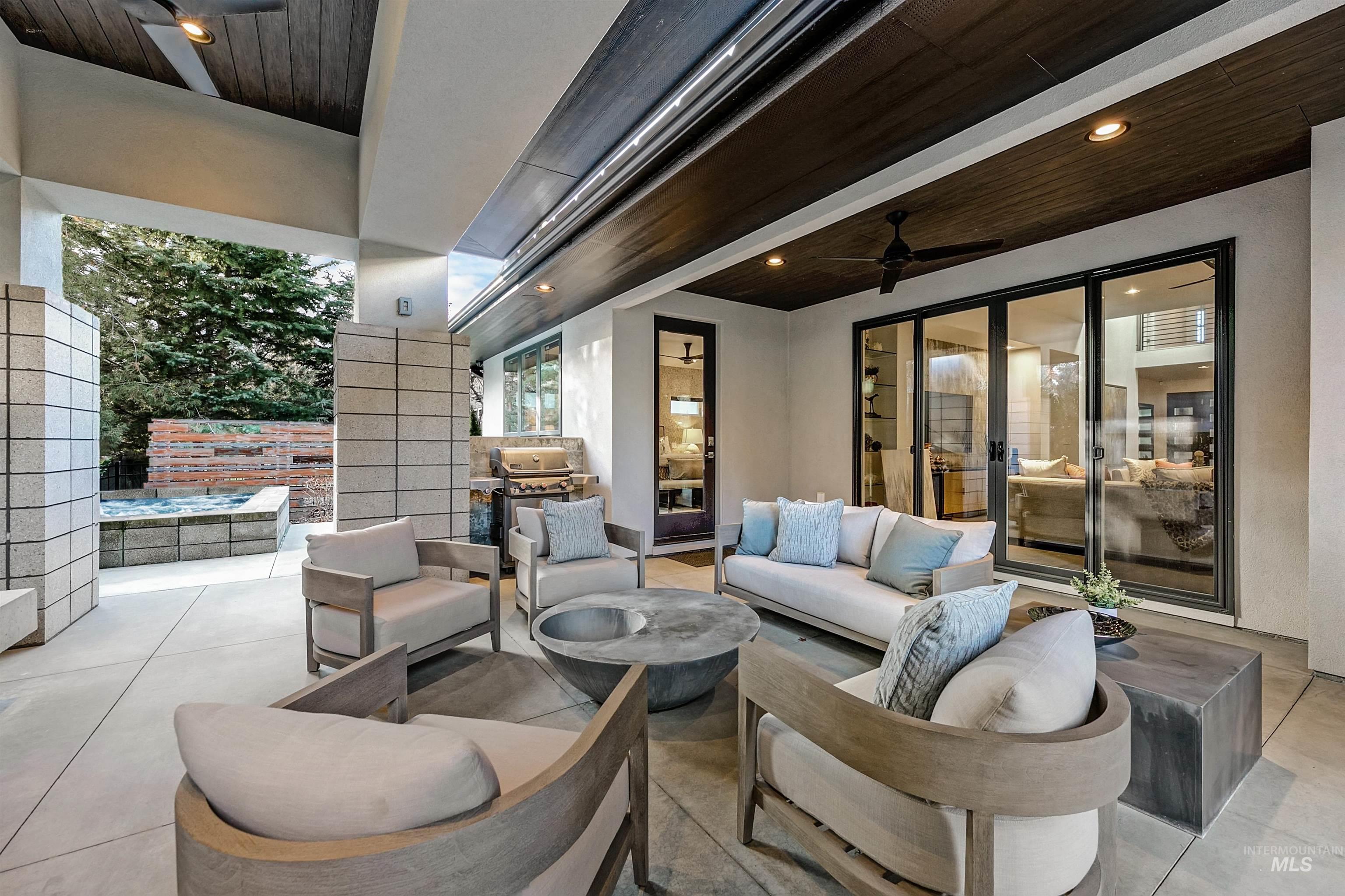 375 W Water Vista Drive, Eagle, Idaho 83616, 5 Bedrooms, 6 Bathrooms, Residential For Sale, Price $1,995,000,MLS 98971869