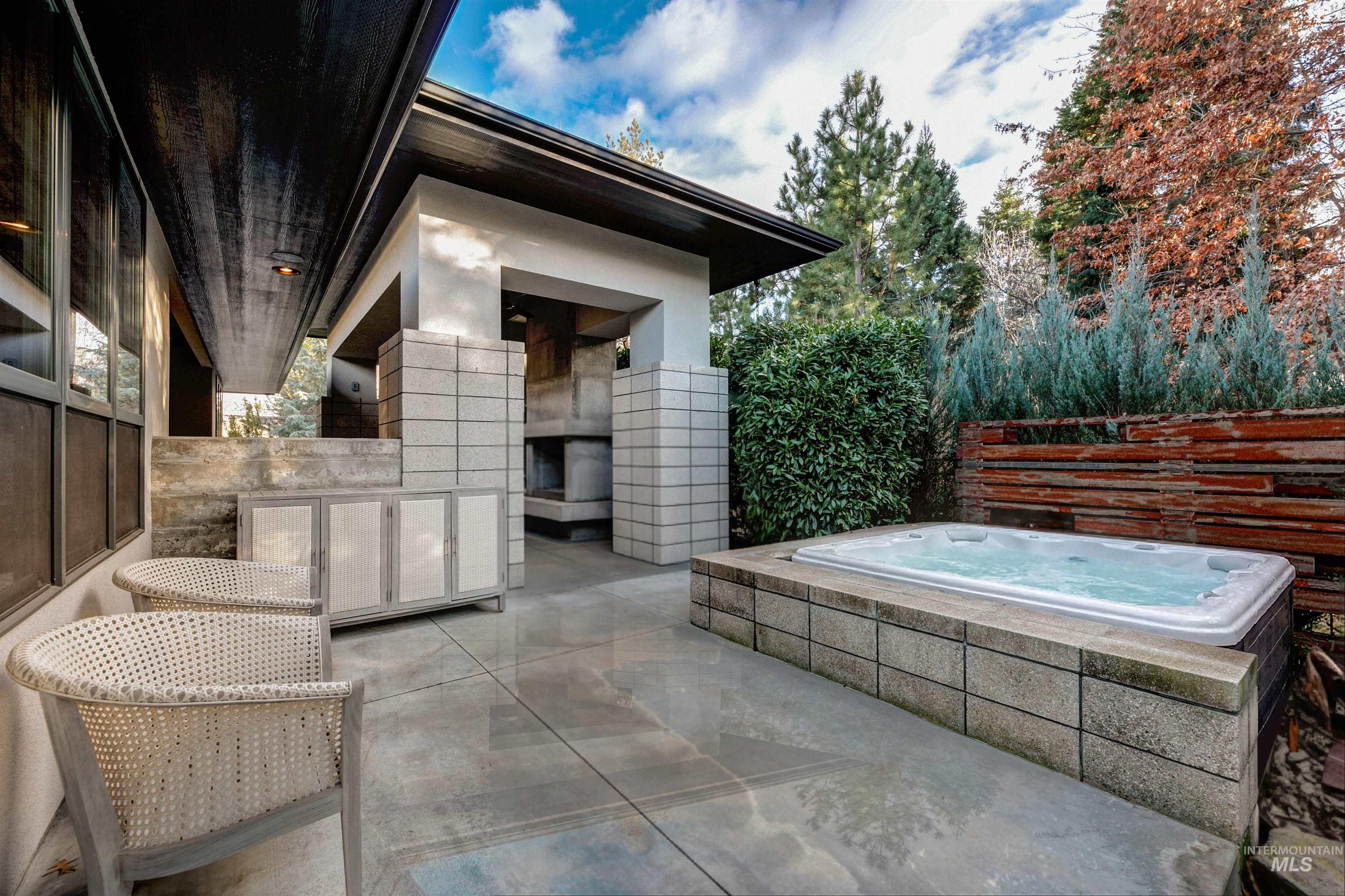 375 W Water Vista Drive, Eagle, Idaho 83616, 5 Bedrooms, 6 Bathrooms, Residential For Sale, Price $1,995,000,MLS 98971869