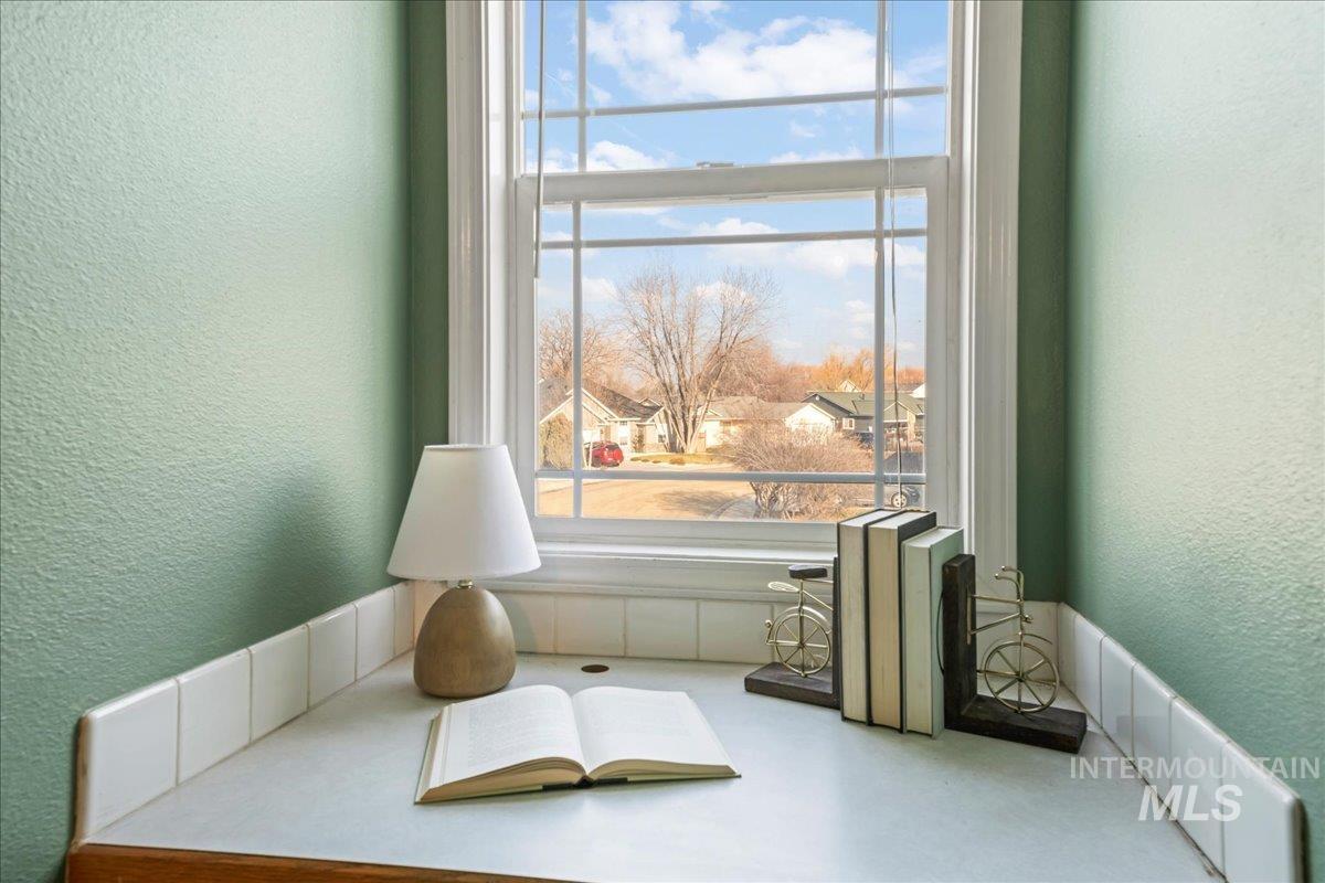 7451 Bay Meadows Drive, Nampa, Idaho 83687, 4 Bedrooms, 2.5 Bathrooms, Residential For Sale, Price $474,900,MLS 98971872