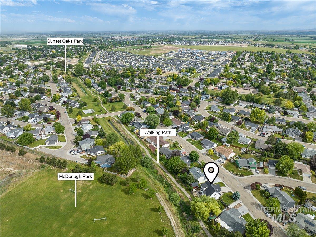 7451 Bay Meadows Drive, Nampa, Idaho 83687, 4 Bedrooms, 2.5 Bathrooms, Residential For Sale, Price $474,900,MLS 98971872