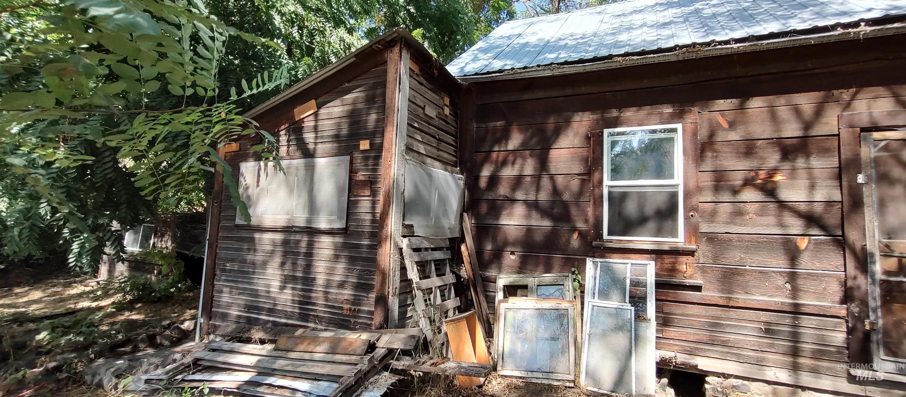 31803 Cherry Ranch Lane, Lenore, Idaho 83541-6028, 1 Bedroom, 1 Bathroom, Residential For Sale, Price $249,700,MLS 98971874