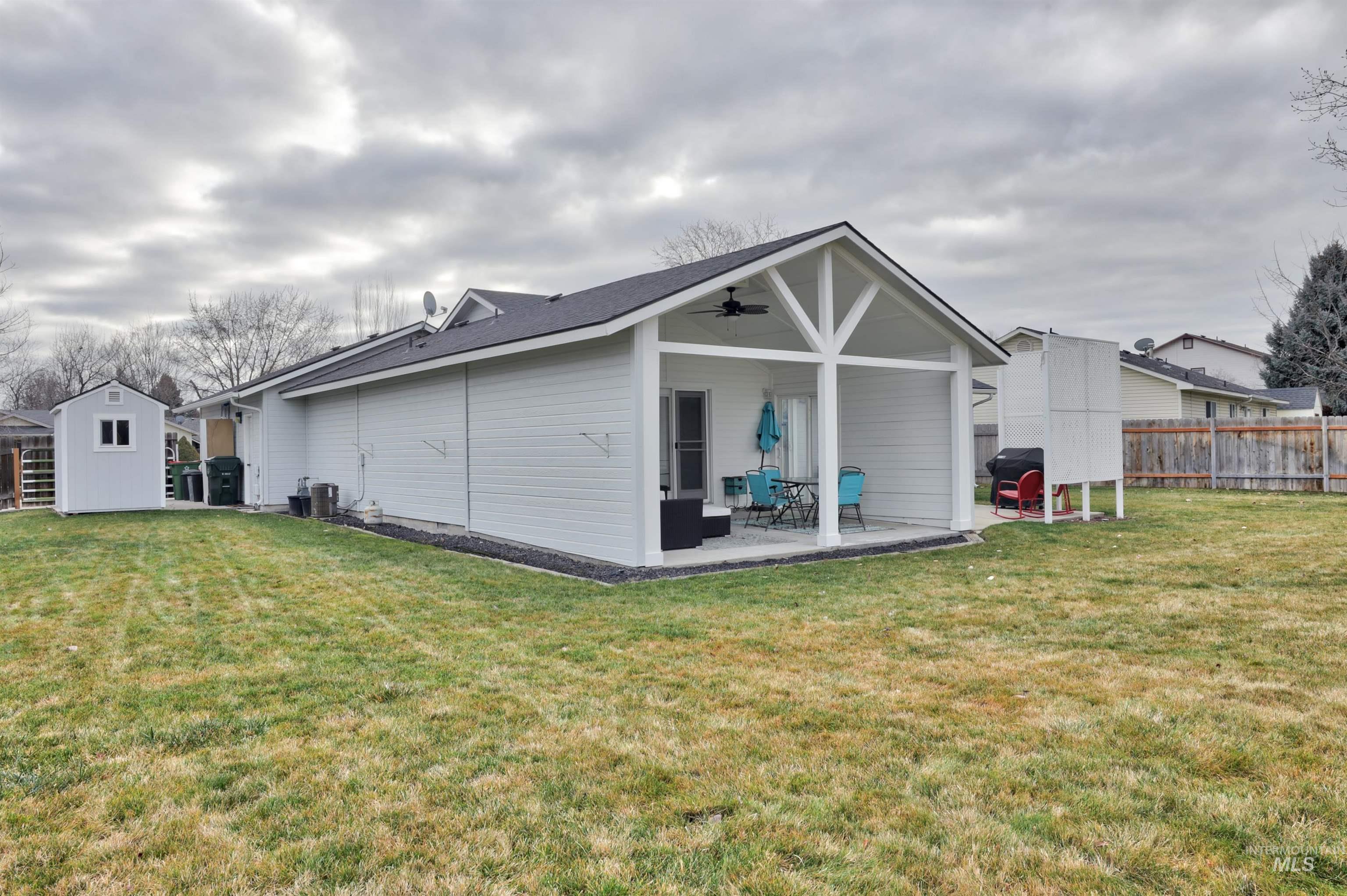 2617 N Leann Way, Meridian, Idaho 83646, 3 Bedrooms, 2 Bathrooms, Residential For Sale, Price $415,000,MLS 98971877