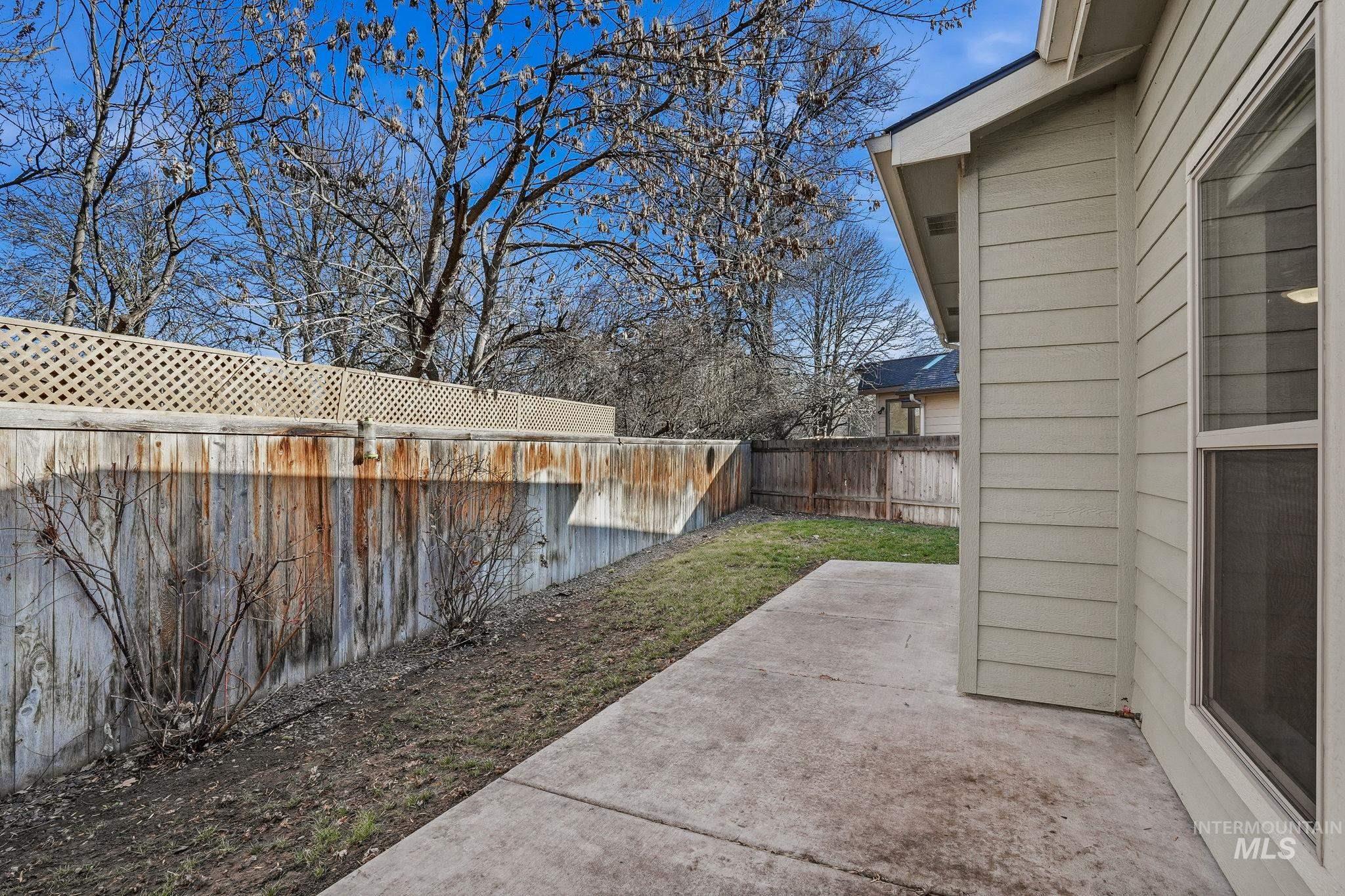 852 N River Path Lane, Boise, Idaho 83703, 4 Bedrooms, 2.5 Bathrooms, Residential For Sale, Price $669,900,MLS 98971878