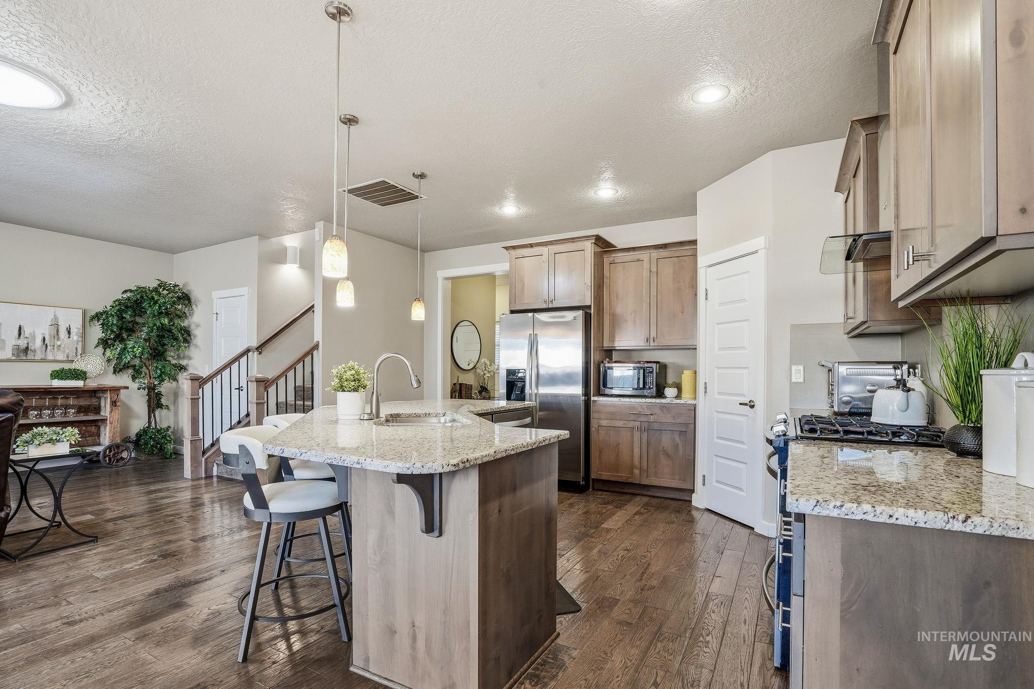 852 N River Path Lane, Boise, Idaho 83703, 4 Bedrooms, 2.5 Bathrooms, Residential For Sale, Price $669,900,MLS 98971878