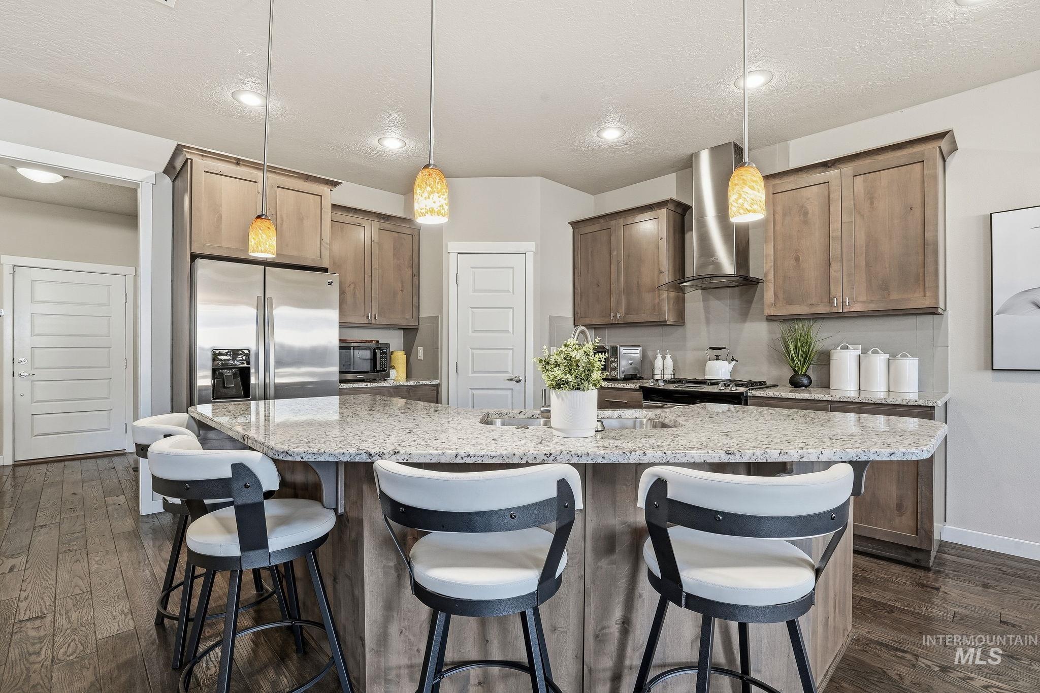 852 N River Path Lane, Boise, Idaho 83703, 4 Bedrooms, 2.5 Bathrooms, Residential For Sale, Price $669,900,MLS 98971878