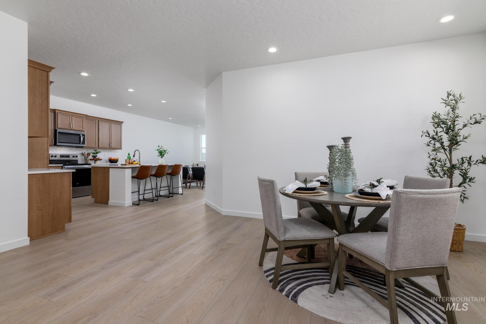 14742 Wing Spread Dr, Caldwell, Idaho 83607, 3 Bedrooms, 2 Bathrooms, Residential For Sale, Price $384,000,MLS 98971882