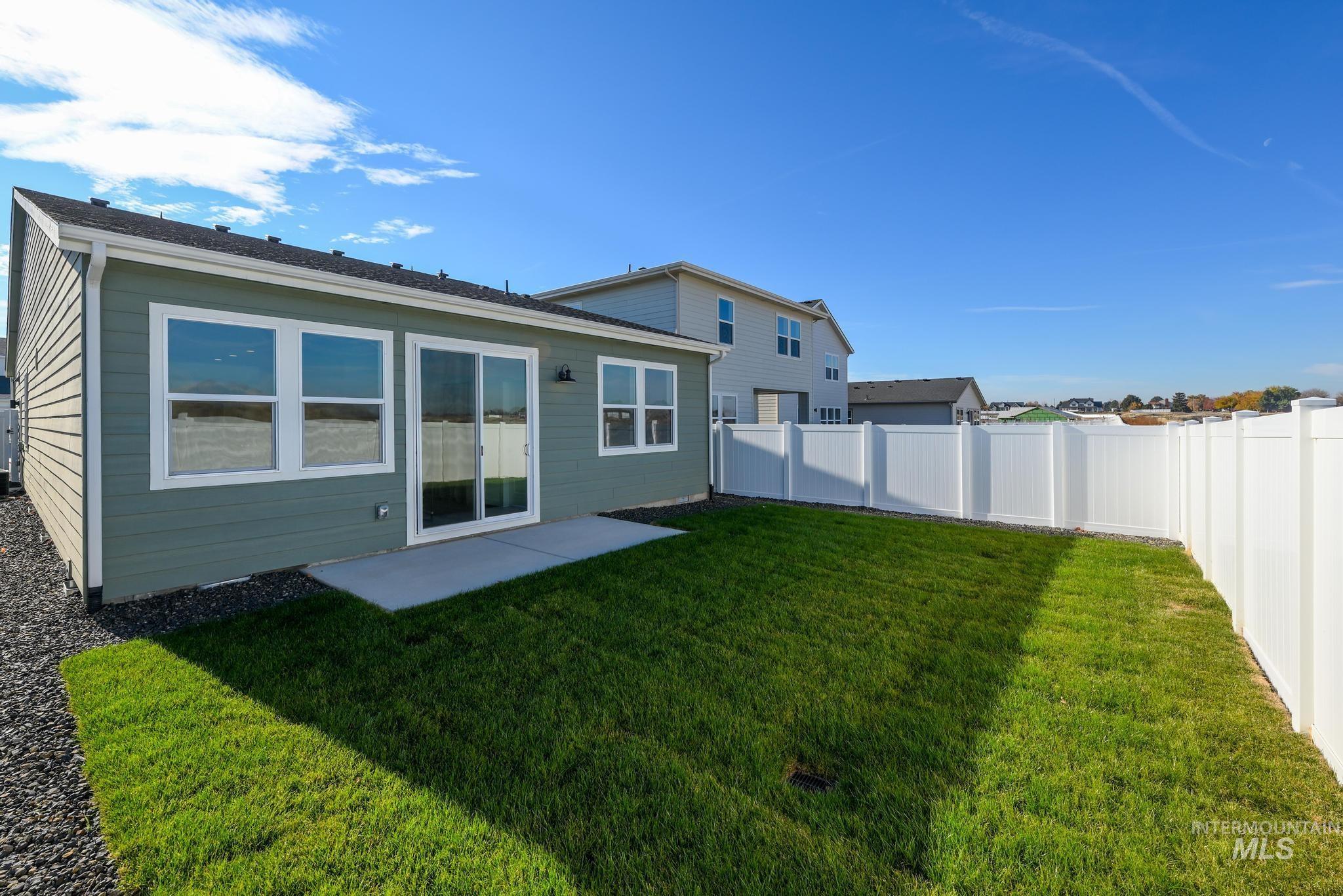 14742 Wing Spread Dr, Caldwell, Idaho 83607, 3 Bedrooms, 2 Bathrooms, Residential For Sale, Price $384,000,MLS 98971882