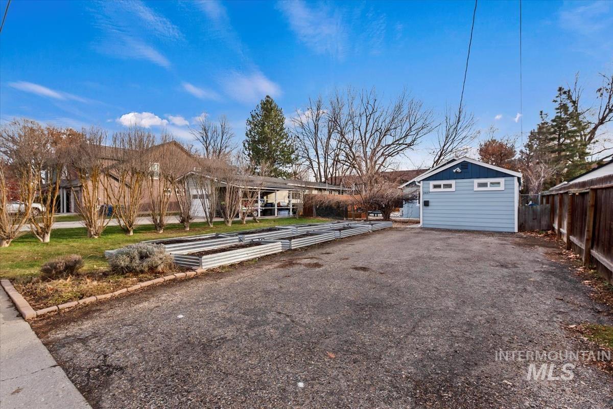 2837 W Ona St, Boise, Idaho 83705, 2 Bedrooms, 1 Bathroom, Residential For Sale, Price $359,900,MLS 98971884